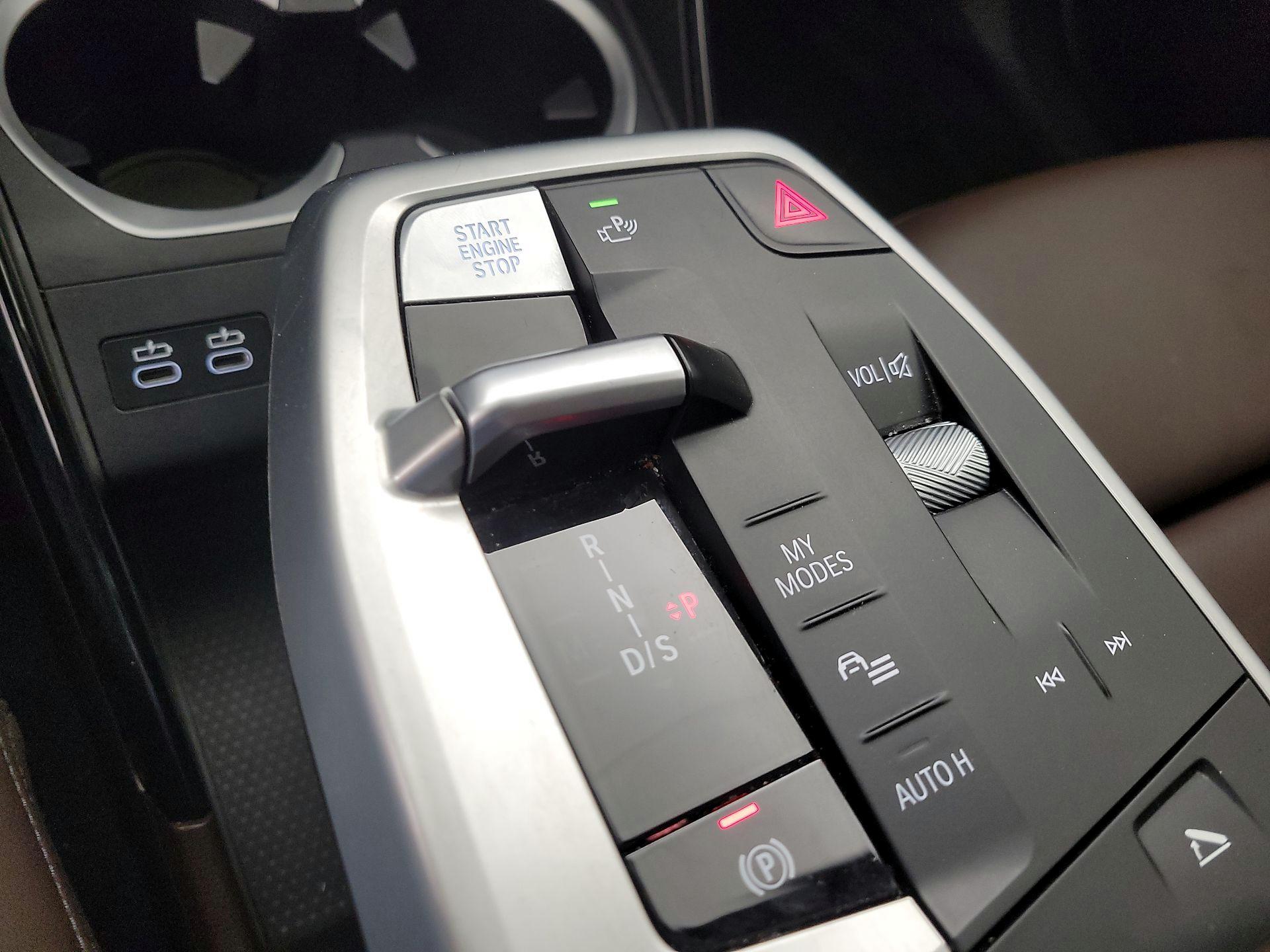 Thumbnail: 2025 BMW X1 - 15