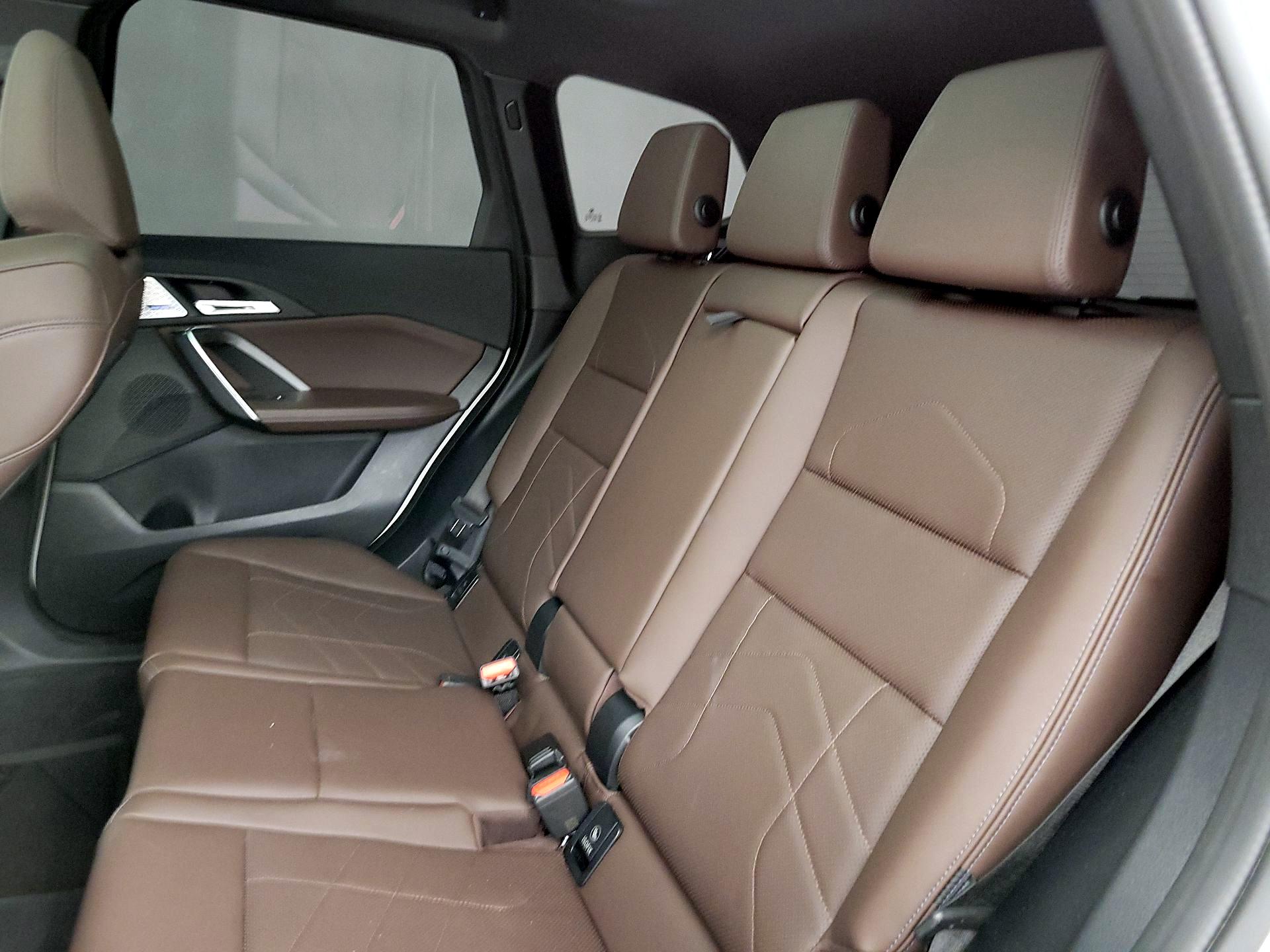 Thumbnail: 2025 BMW X1 - 18