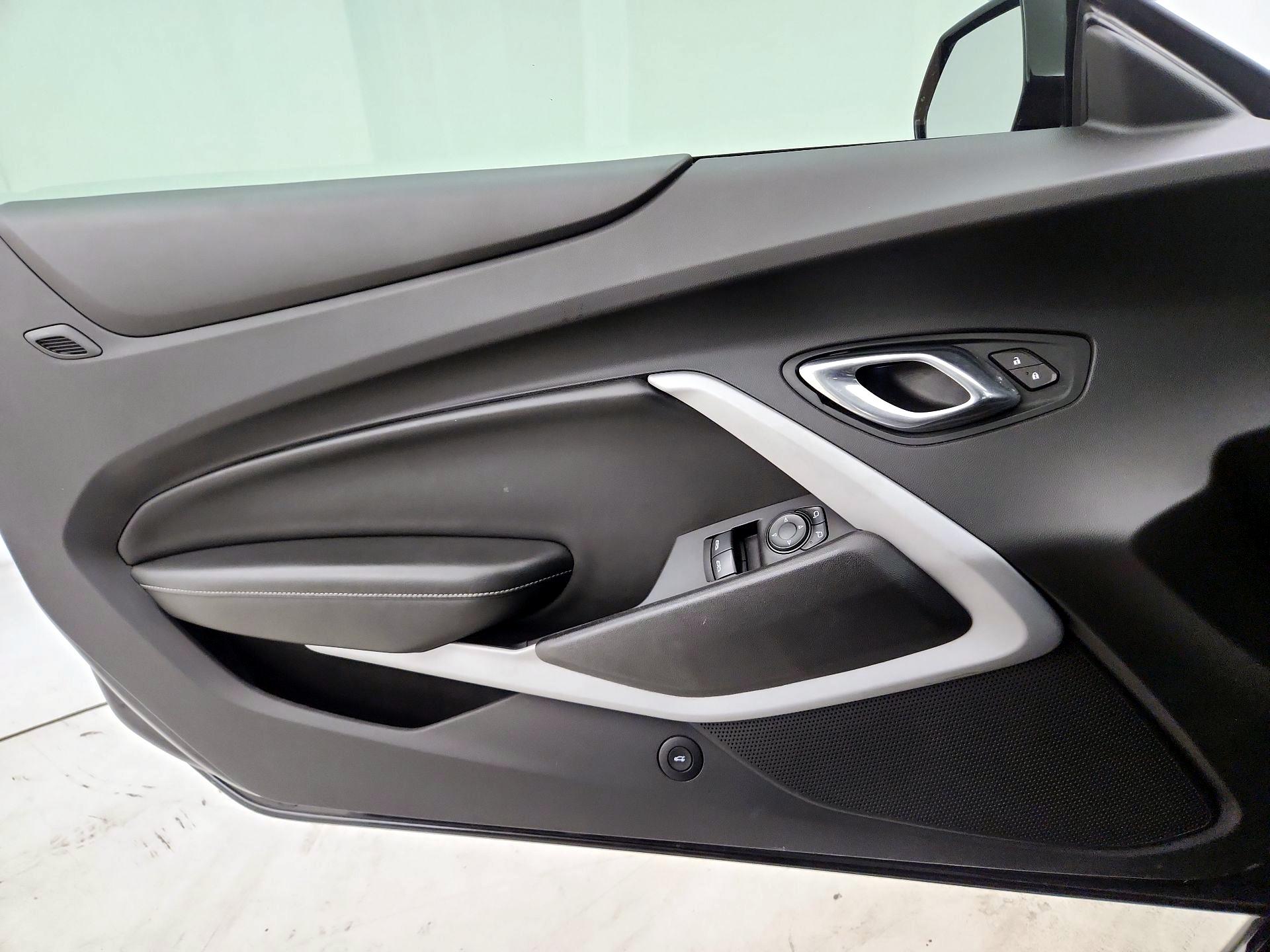 Thumbnail: 2021 Chevrolet Camaro - 12