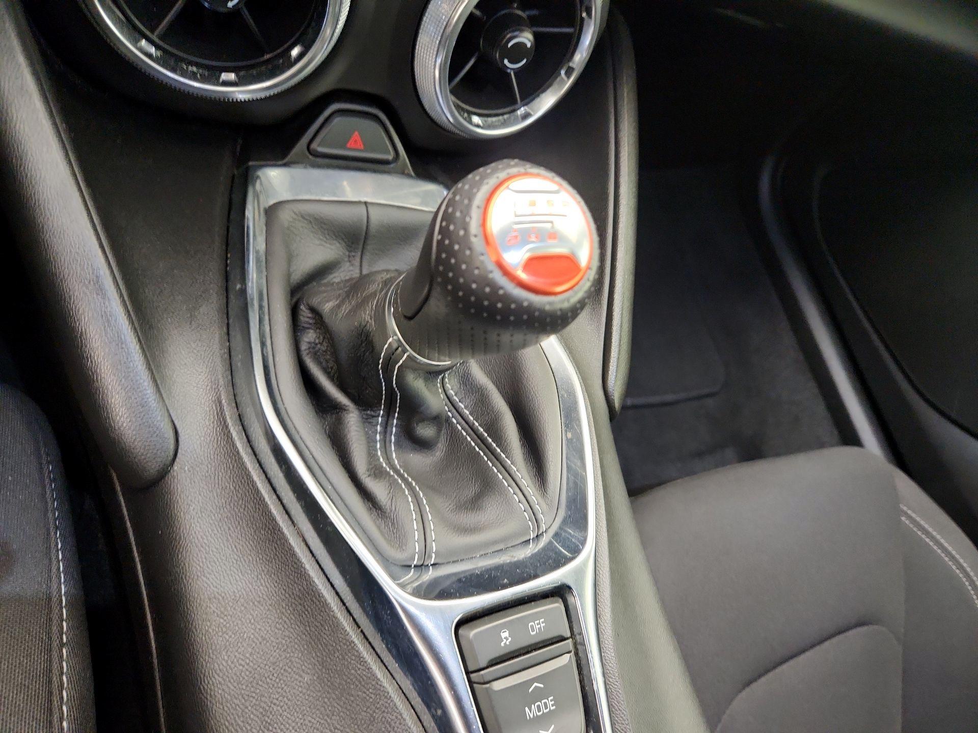 Thumbnail: 2021 Chevrolet Camaro - 17