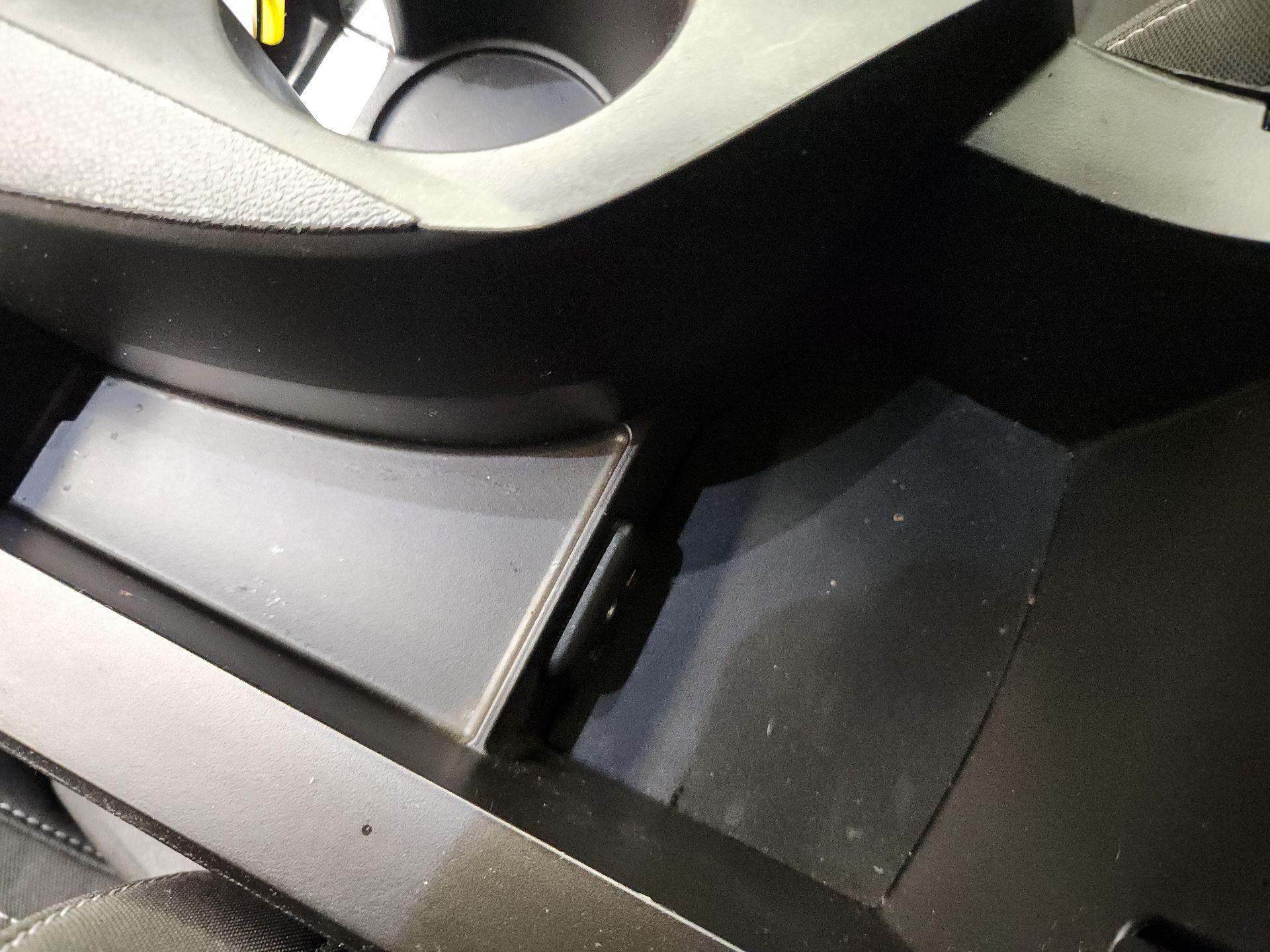 Thumbnail: 2021 Chevrolet Camaro - 18