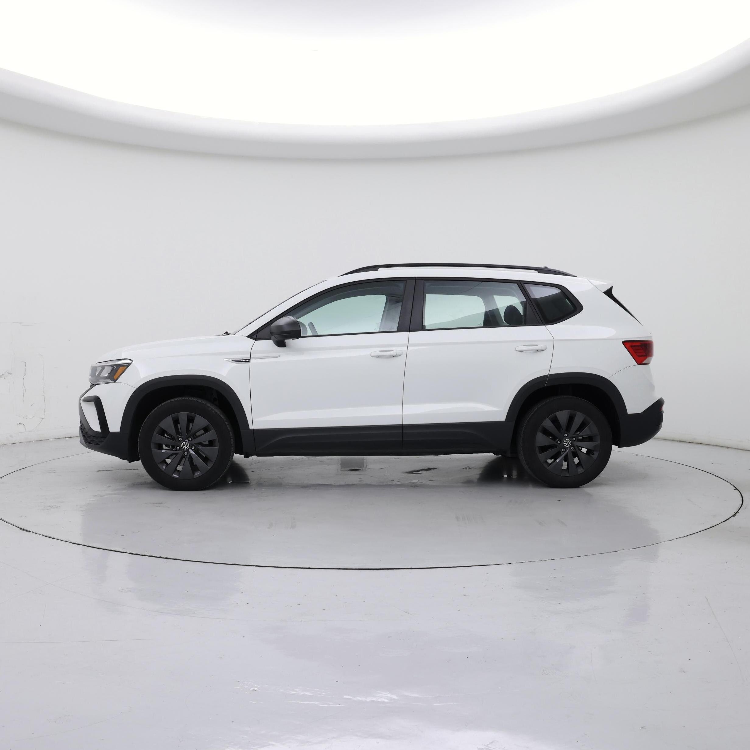 Thumbnail: 2024 Volkswagen Taos - 3