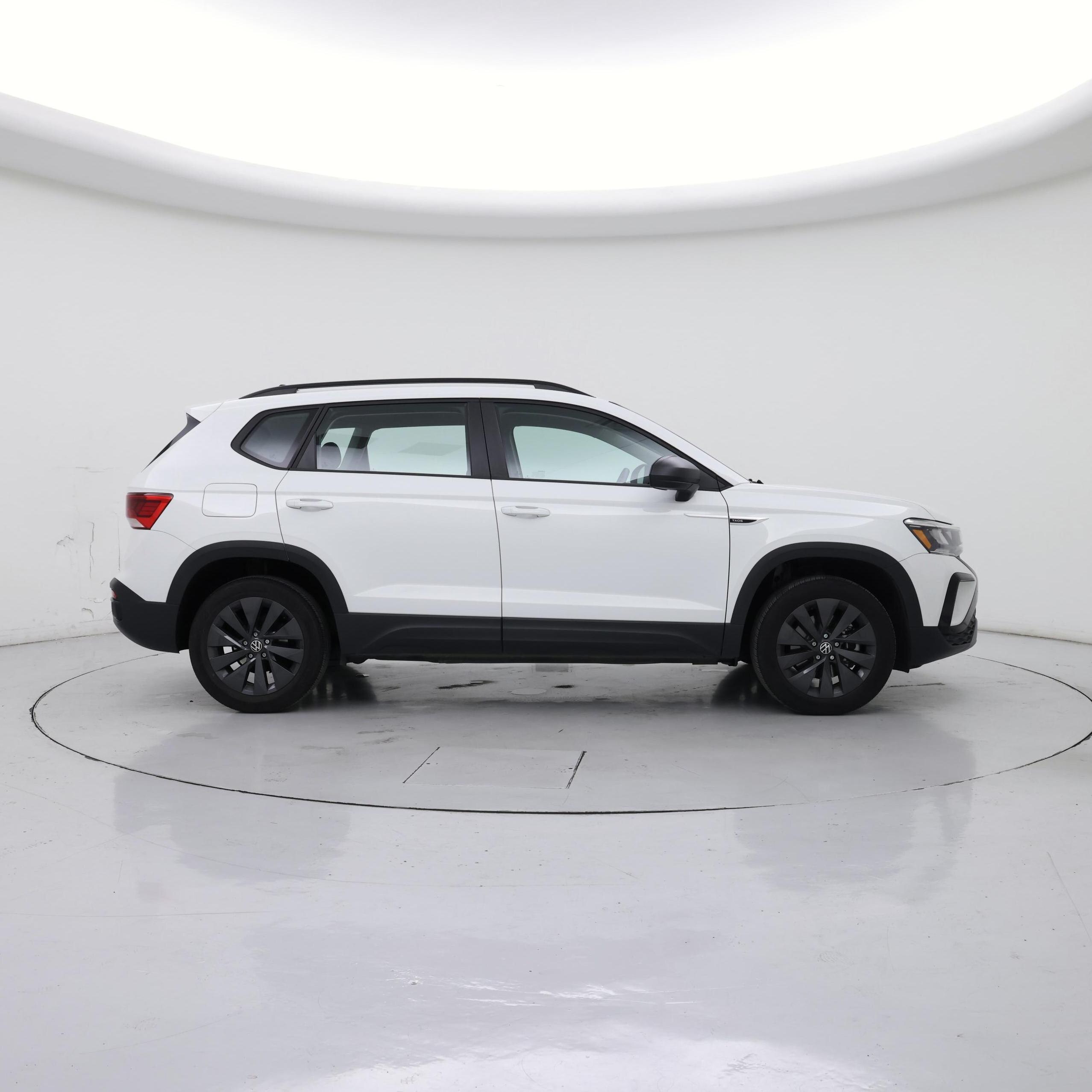 Thumbnail: 2024 Volkswagen Taos - 7