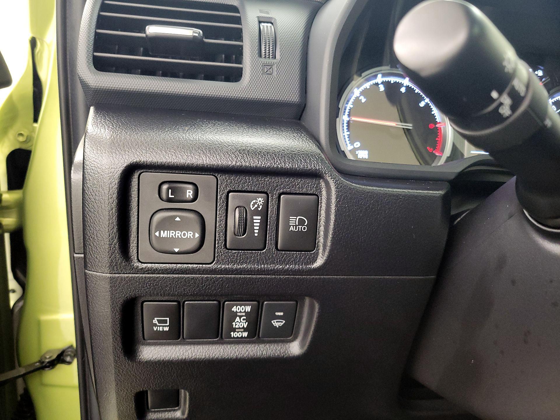 Thumbnail: 2022 Toyota 4Runner - 13