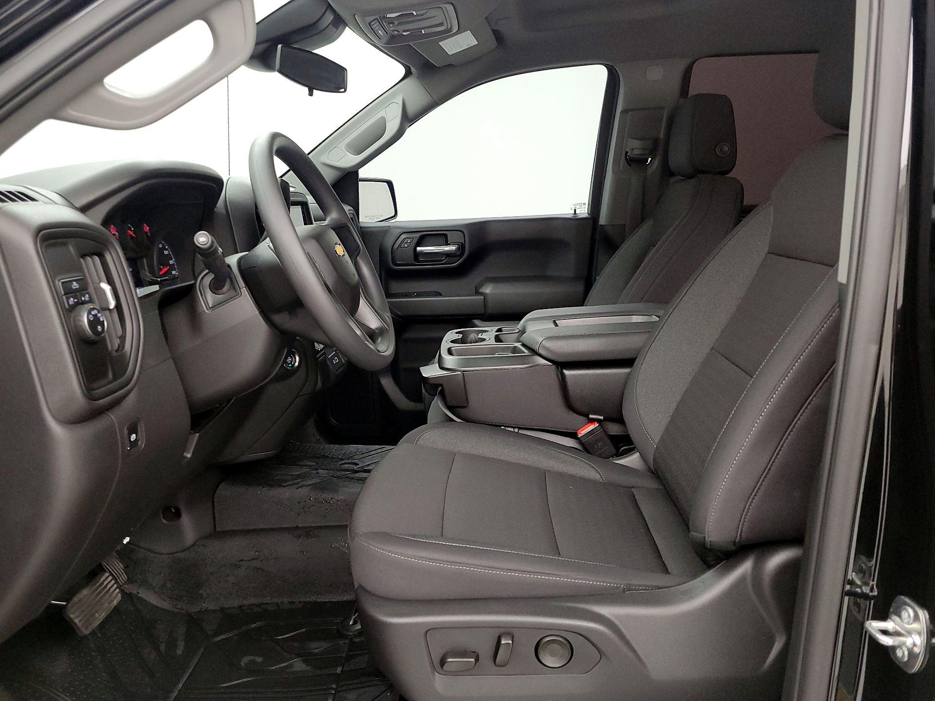 Thumbnail: 2025 Chevrolet Silverado 1500 - 9