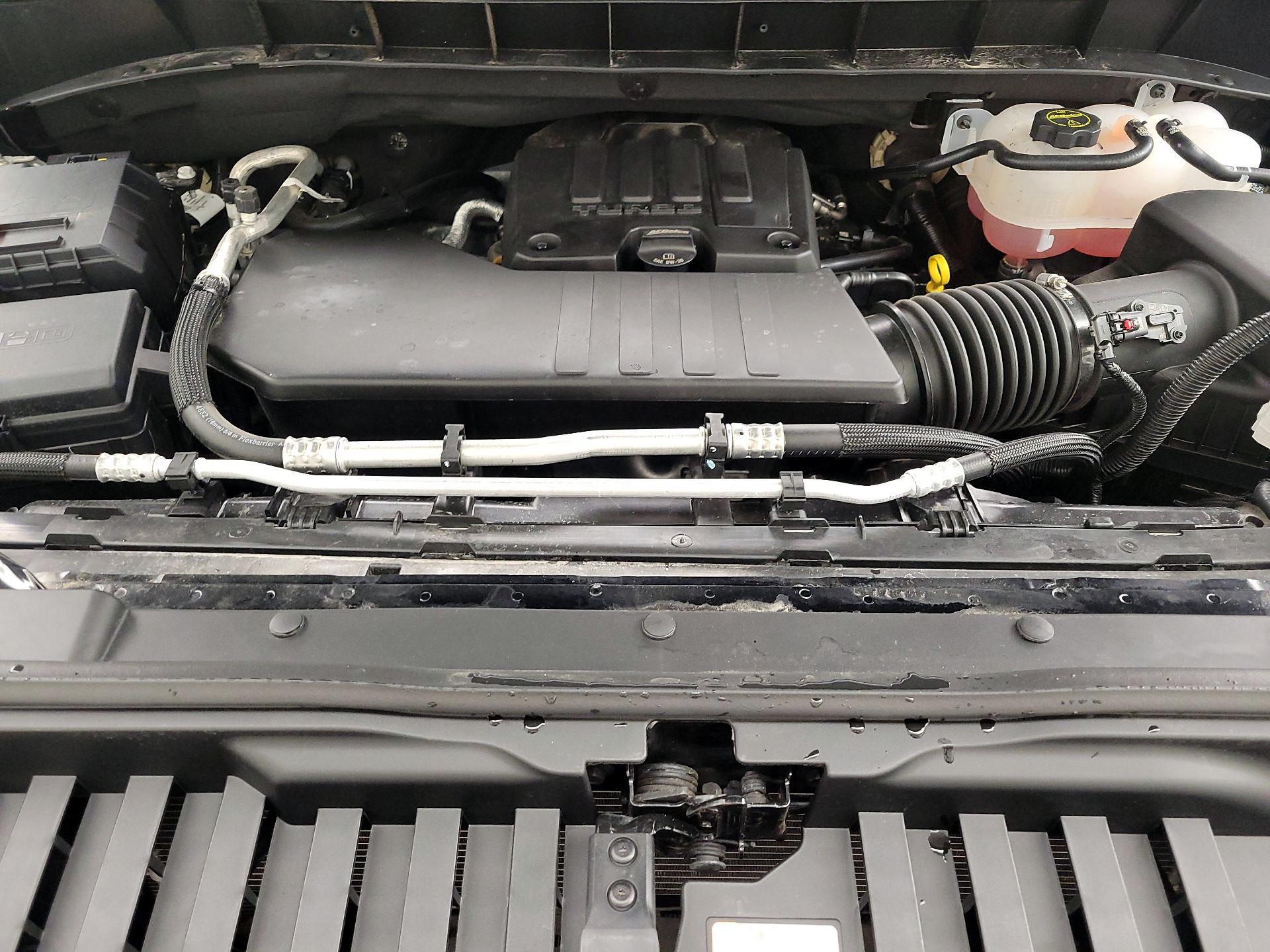 Thumbnail: 2025 Chevrolet Silverado 1500 - 19