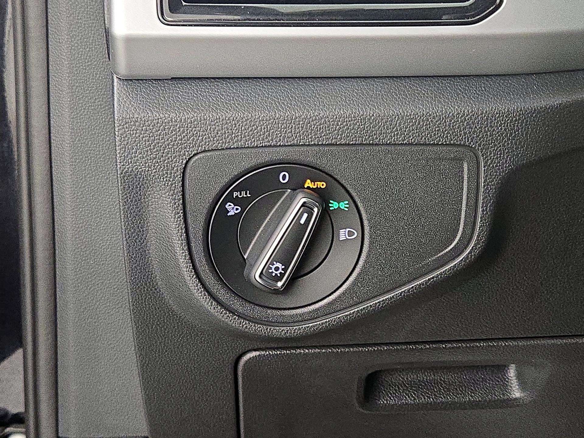 Thumbnail: 2022 Volkswagen Atlas - 13