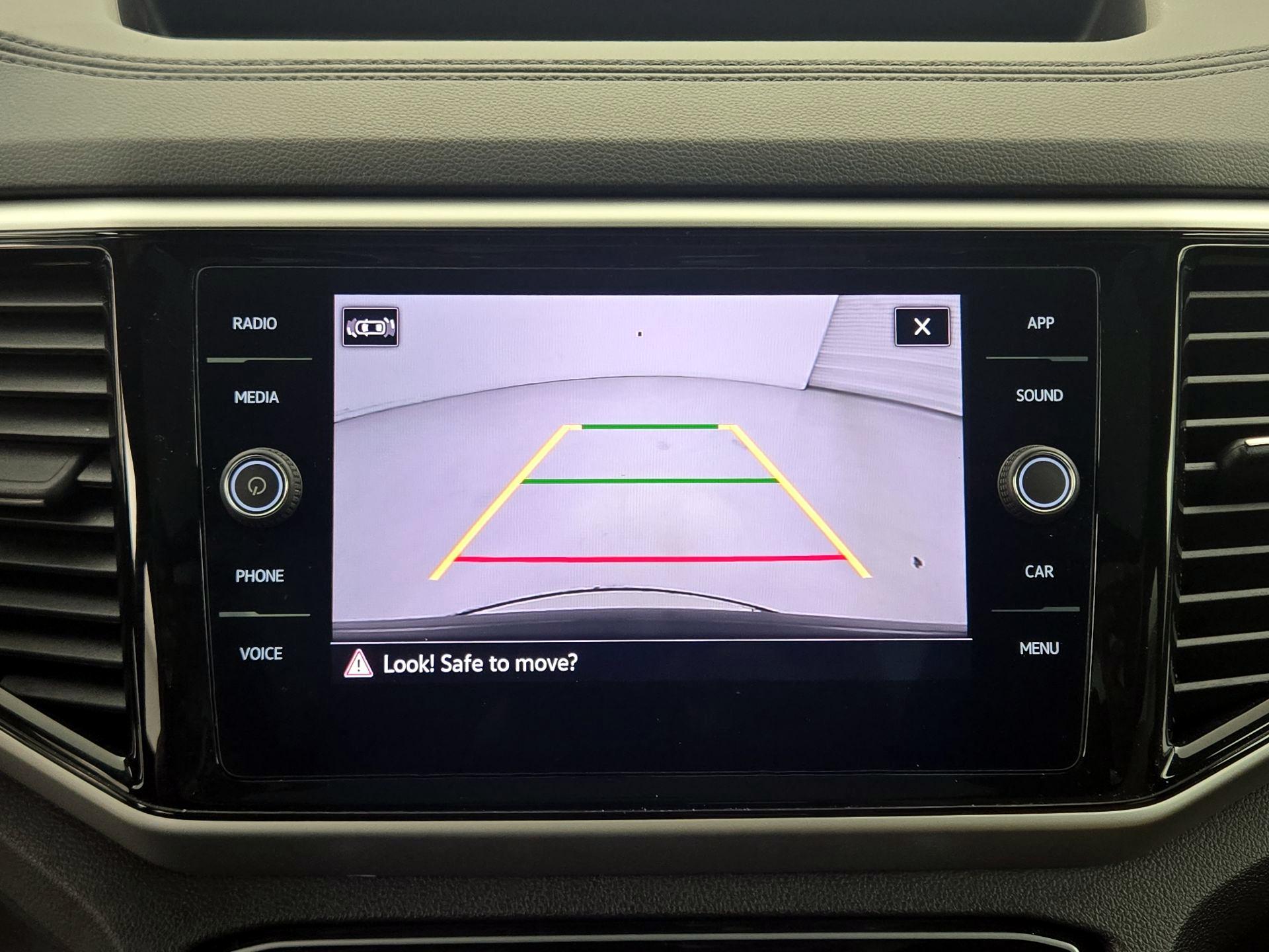 Thumbnail: 2022 Volkswagen Atlas - 14