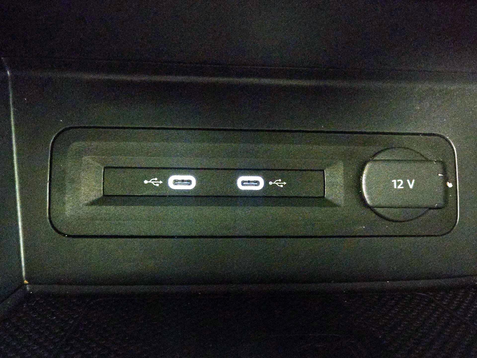 Thumbnail: 2022 Volkswagen Atlas - 18