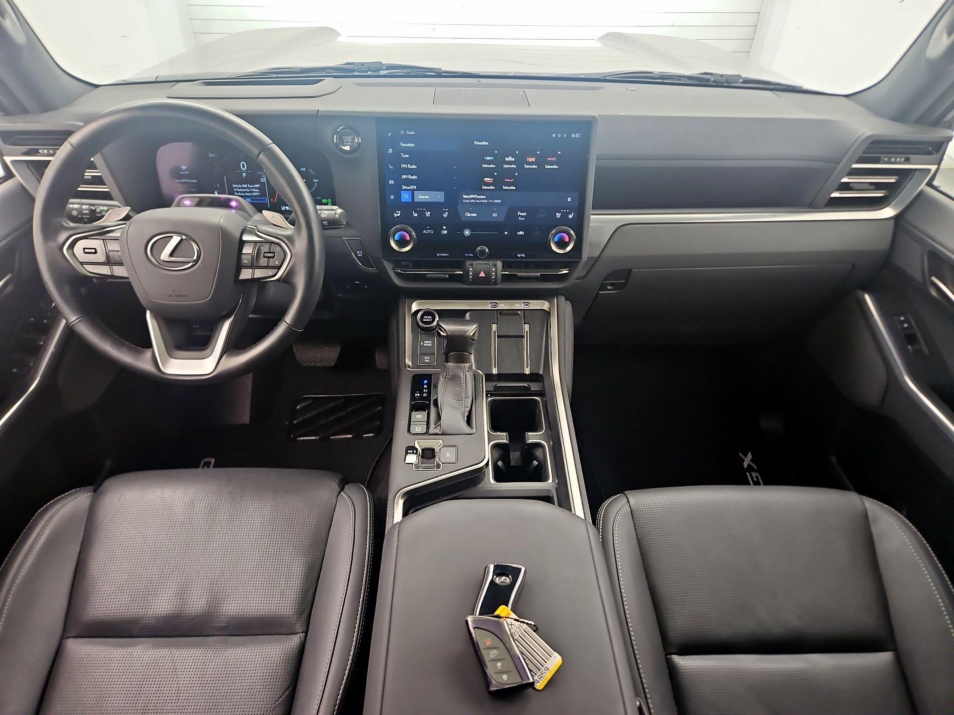 Thumbnail: 2024 Lexus GX - 9