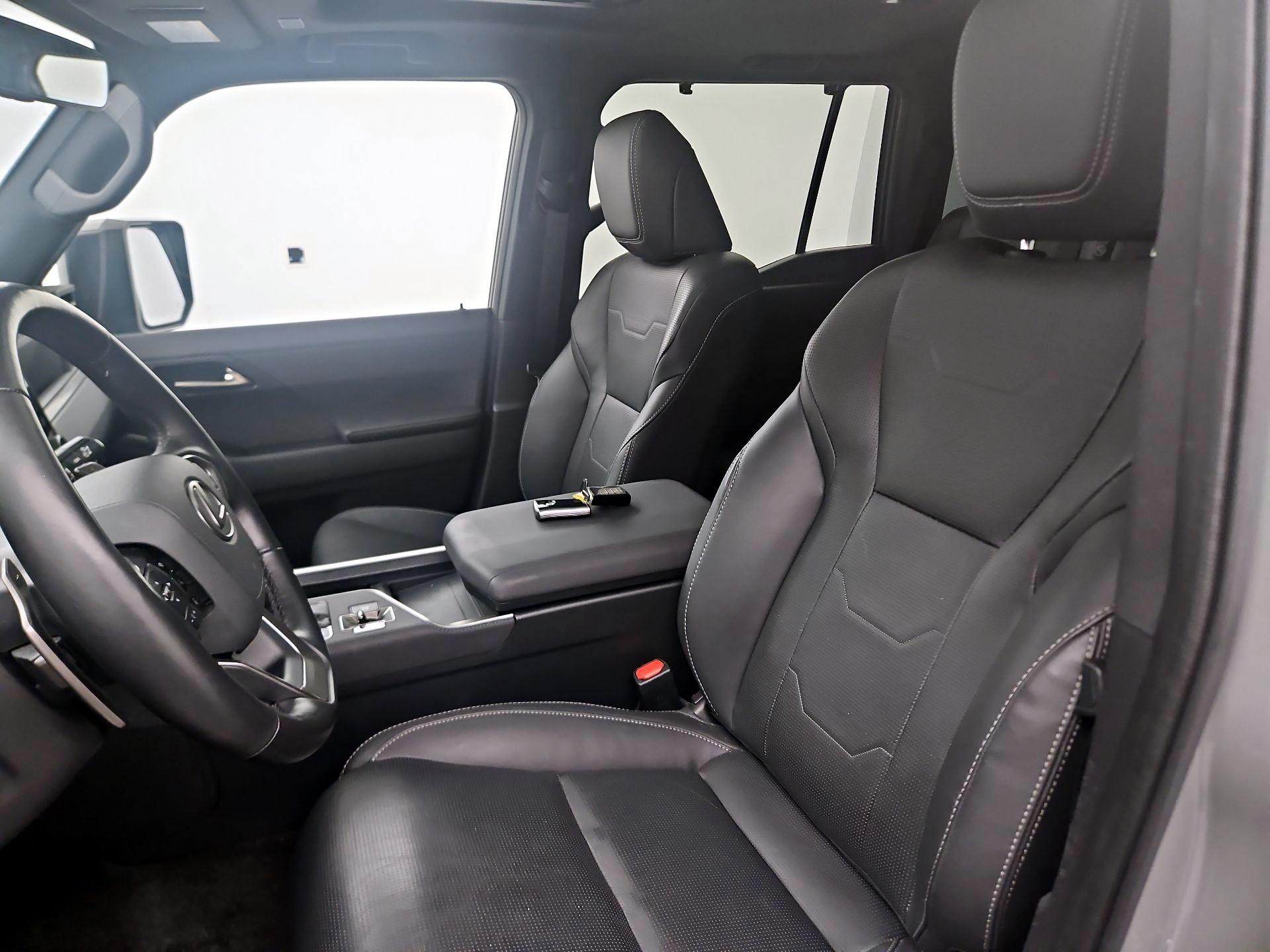 Thumbnail: 2024 Lexus GX - 11