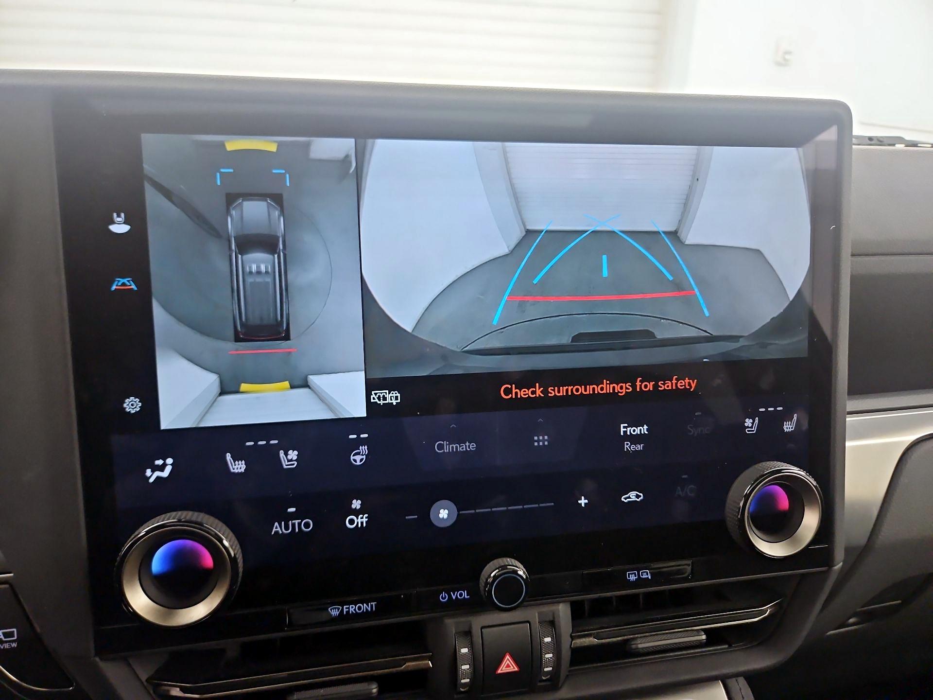 Thumbnail: 2024 Lexus GX - 14