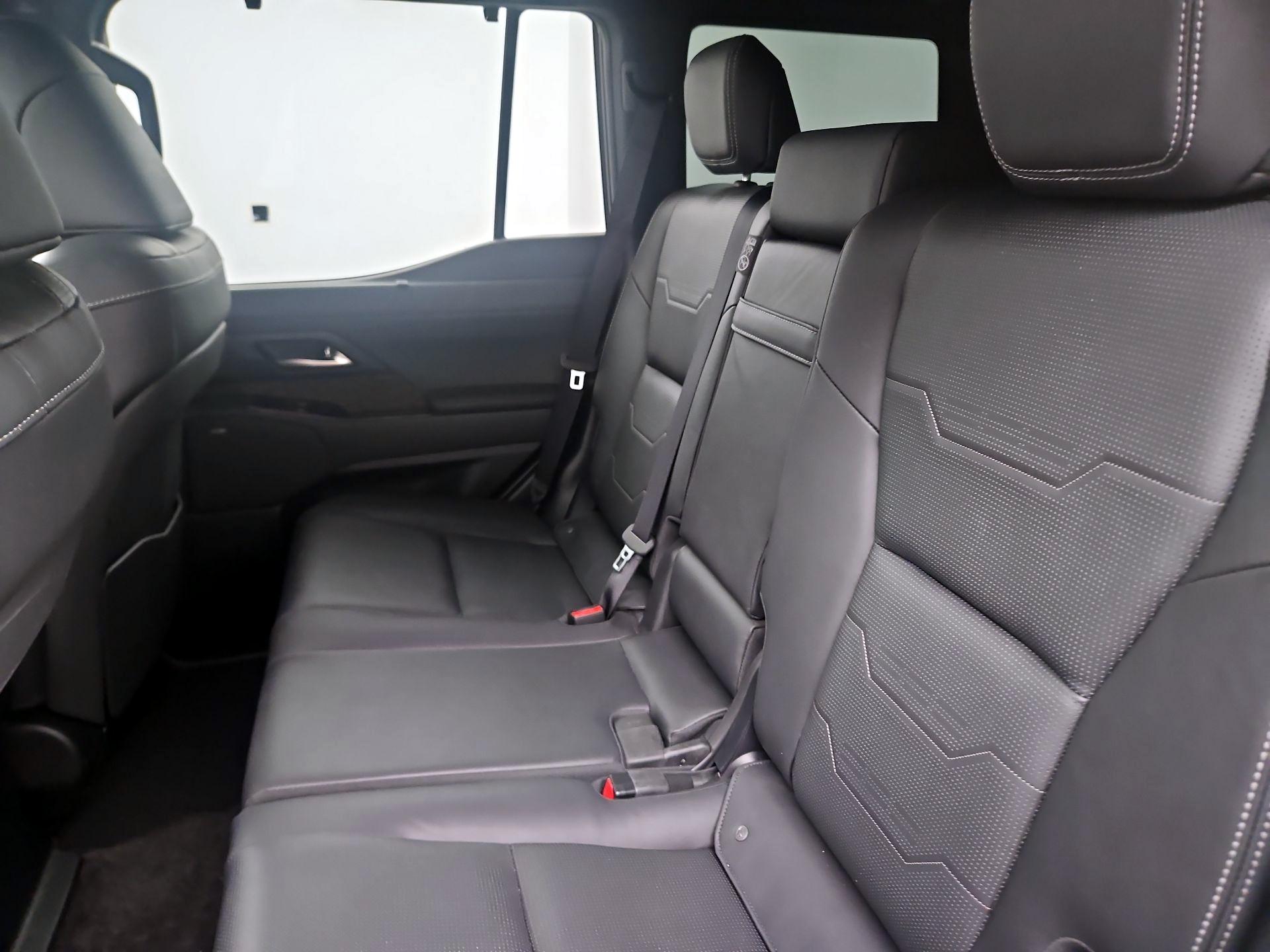 Thumbnail: 2024 Lexus GX - 19