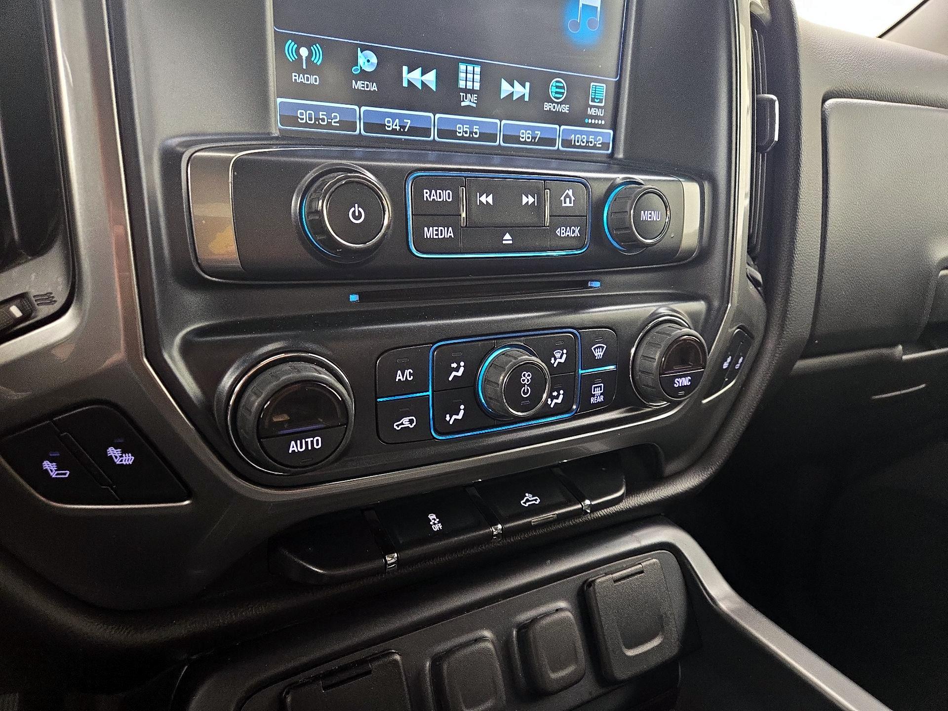 Thumbnail: 2018 Chevrolet Silverado 1500 - 17