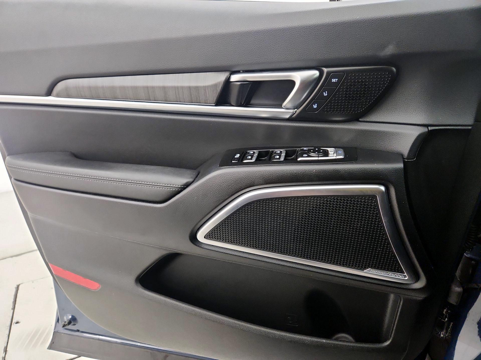 Thumbnail: 2023 Kia Telluride - 12