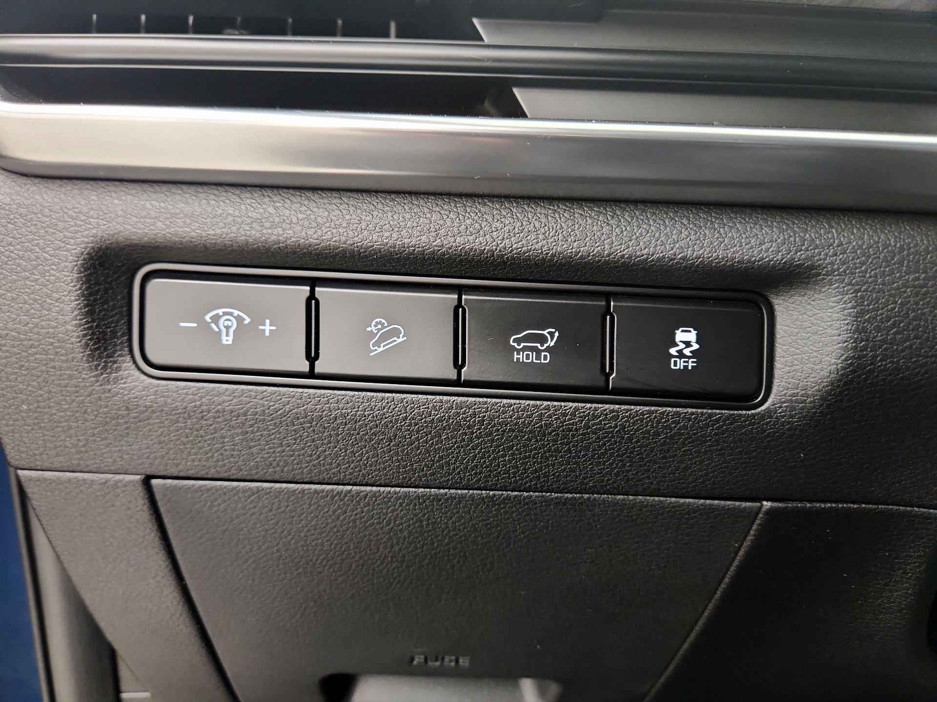 Thumbnail: 2023 Kia Telluride - 13