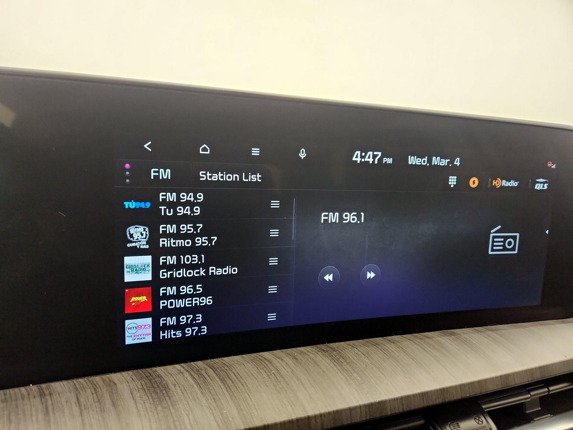 Thumbnail: 2023 Kia Telluride - 15