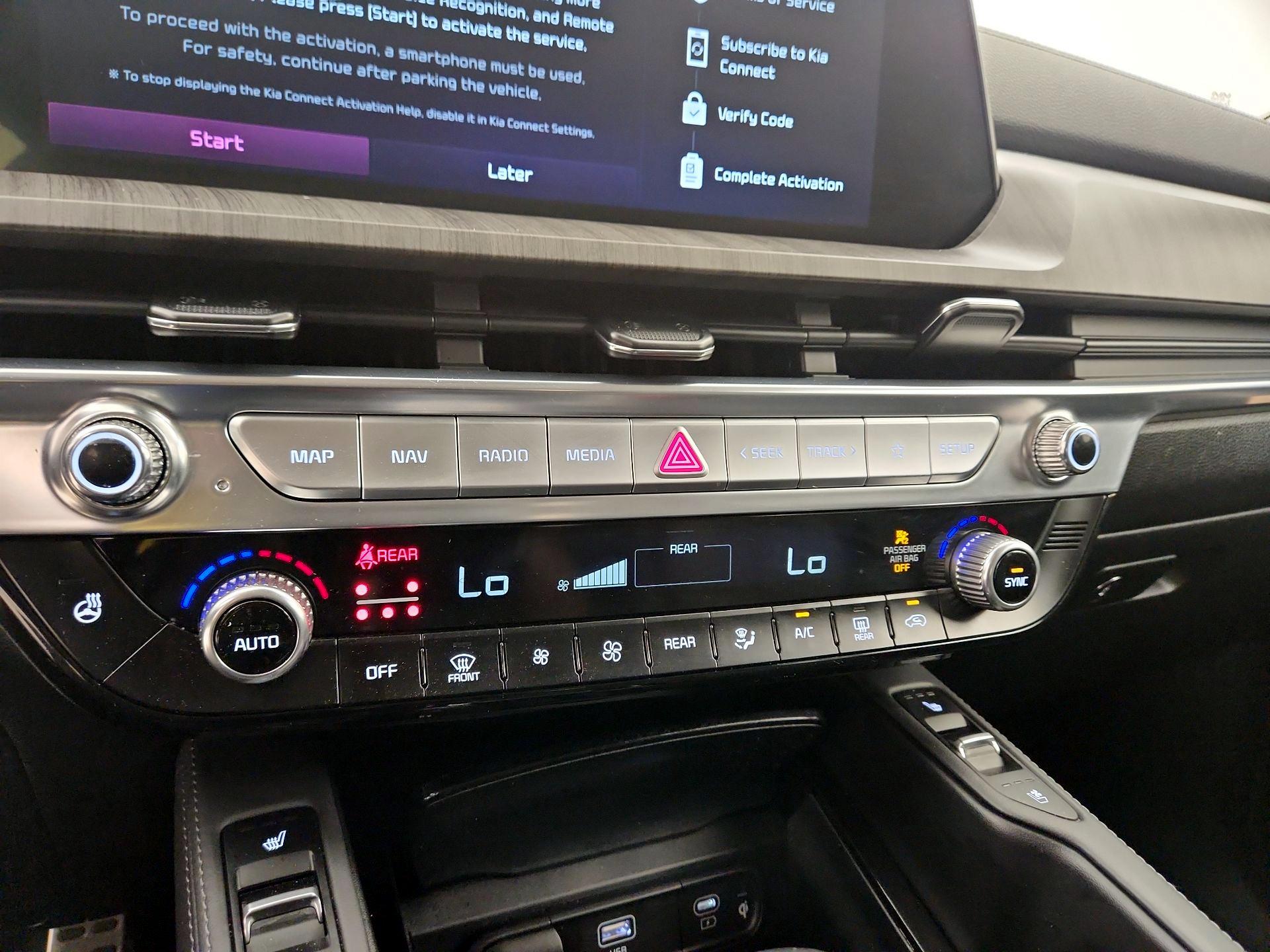 Thumbnail: 2023 Kia Telluride - 16