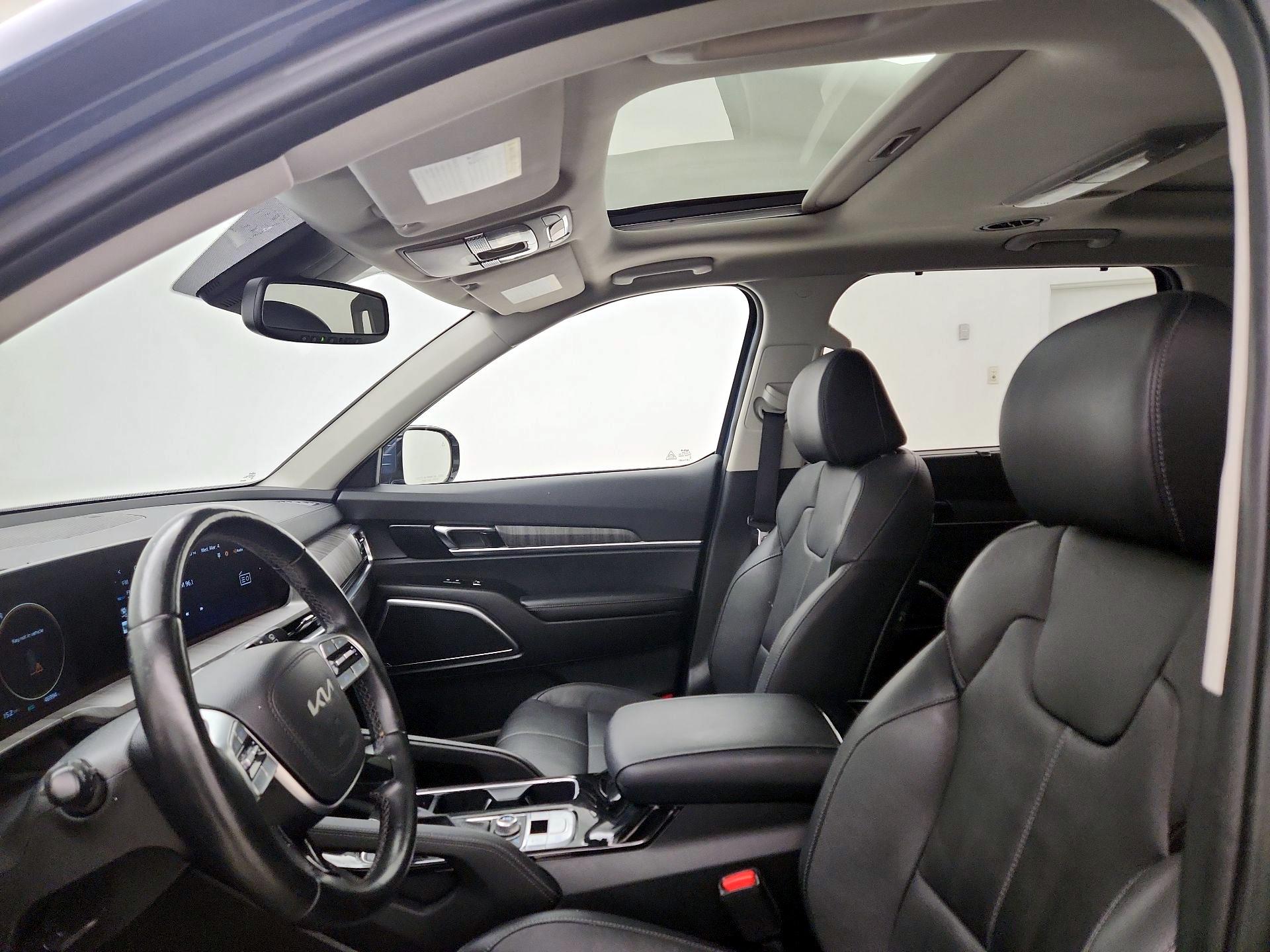 Thumbnail: 2023 Kia Telluride - 18