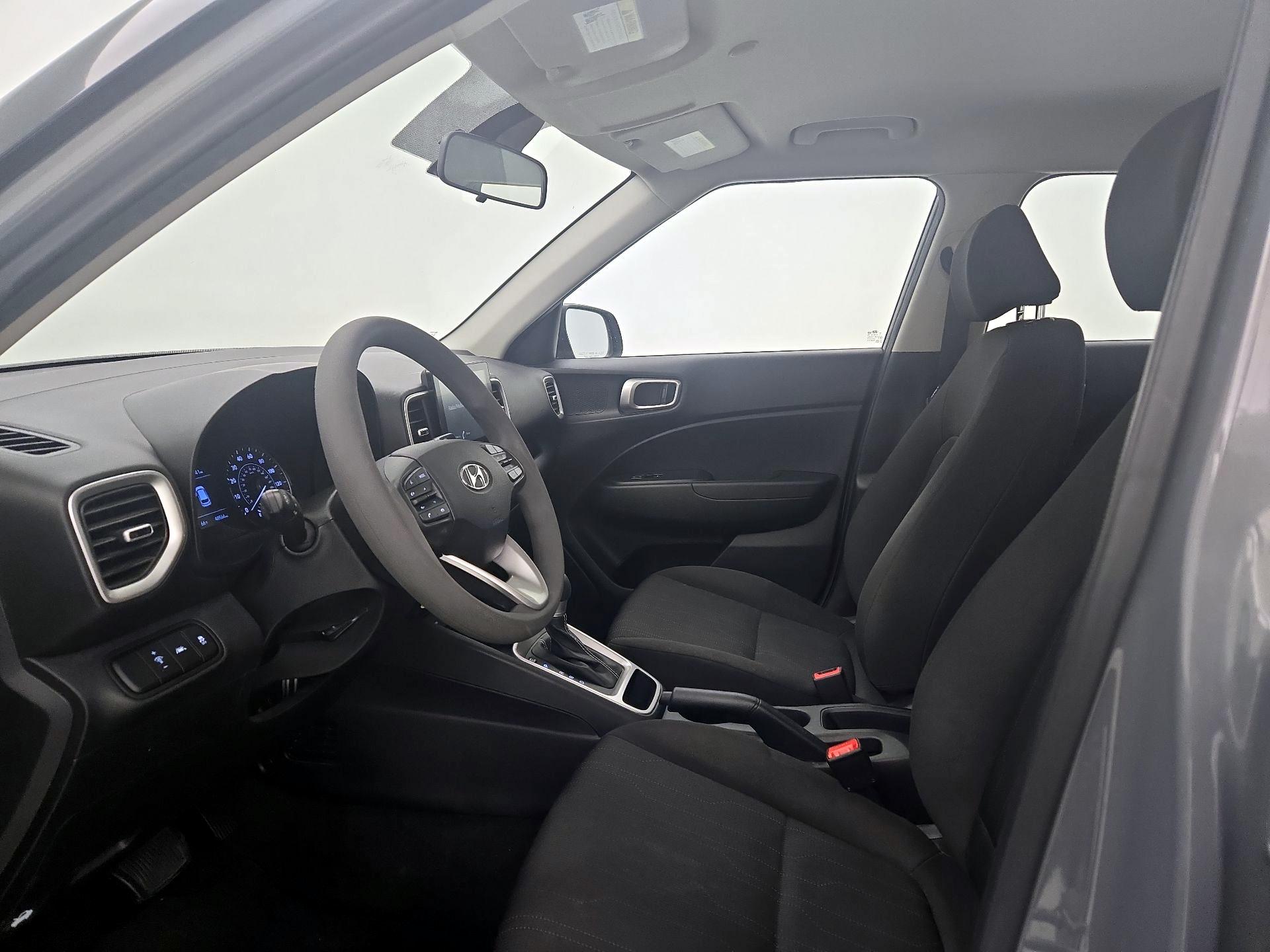 Thumbnail: 2022 Hyundai Venue - 11