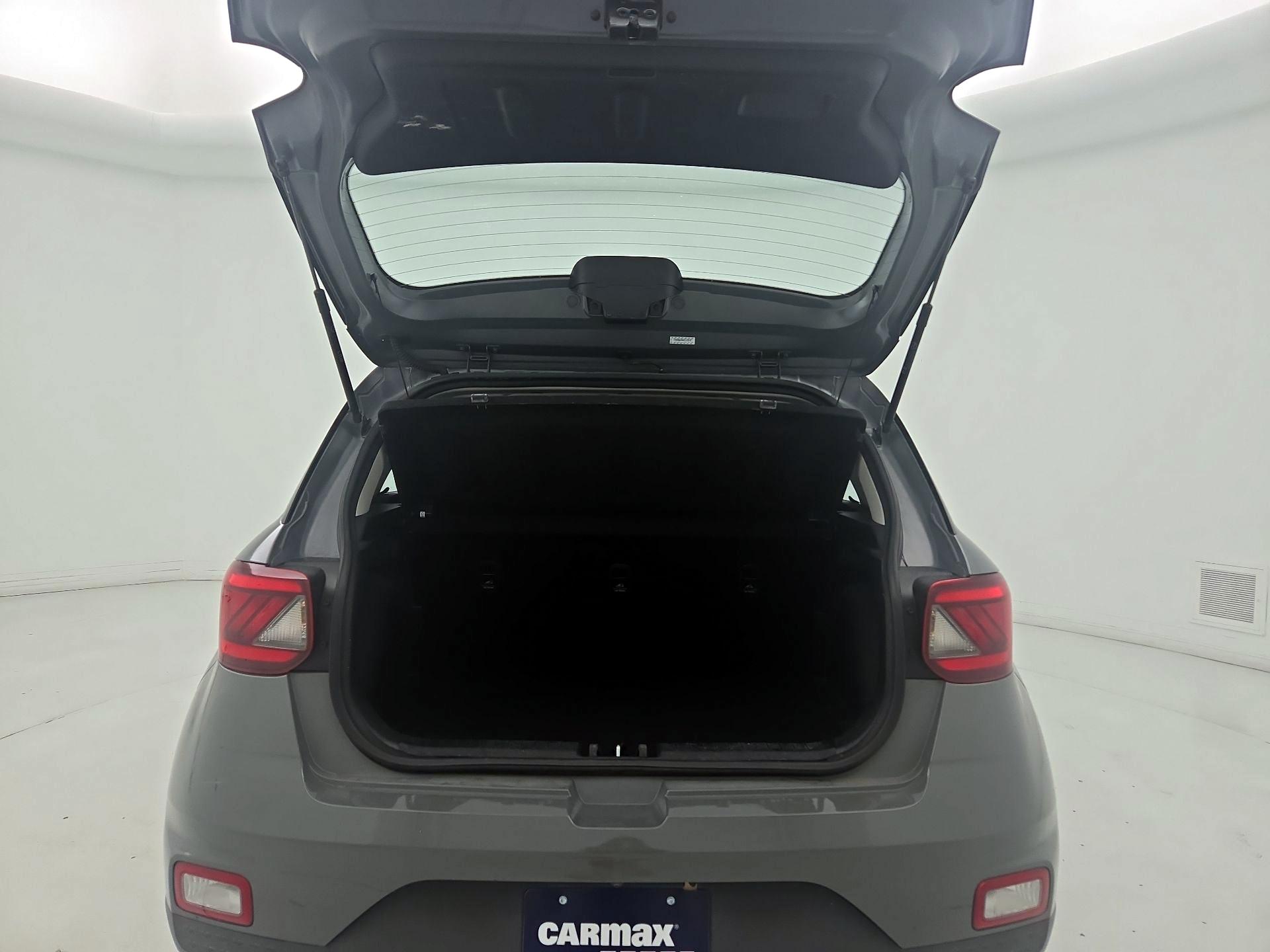 Thumbnail: 2022 Hyundai Venue - 20