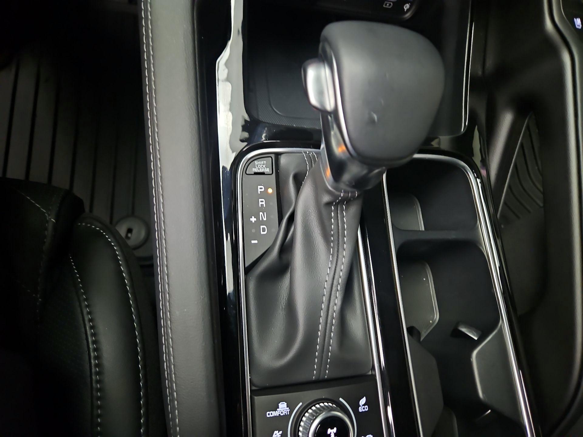 Thumbnail: 2025 Kia Telluride - 18