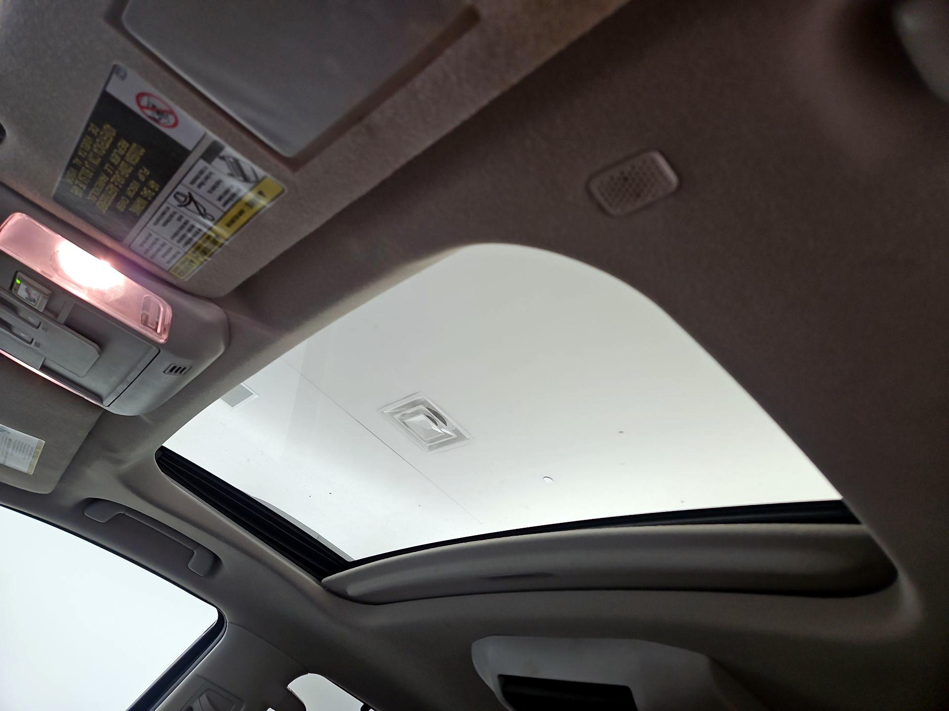 Thumbnail: 2020 Toyota Sequoia - 18