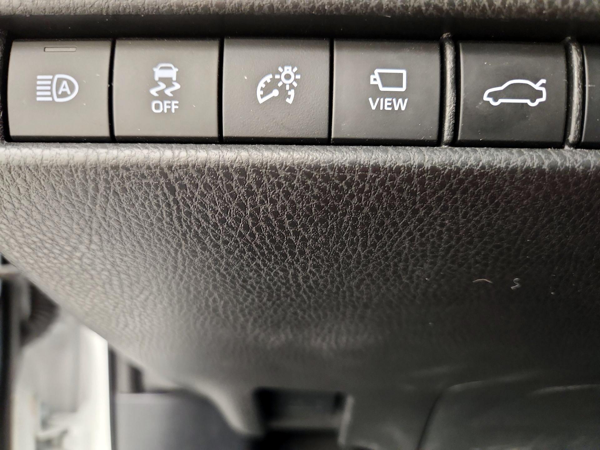 Thumbnail: 2025 Toyota Camry - 13