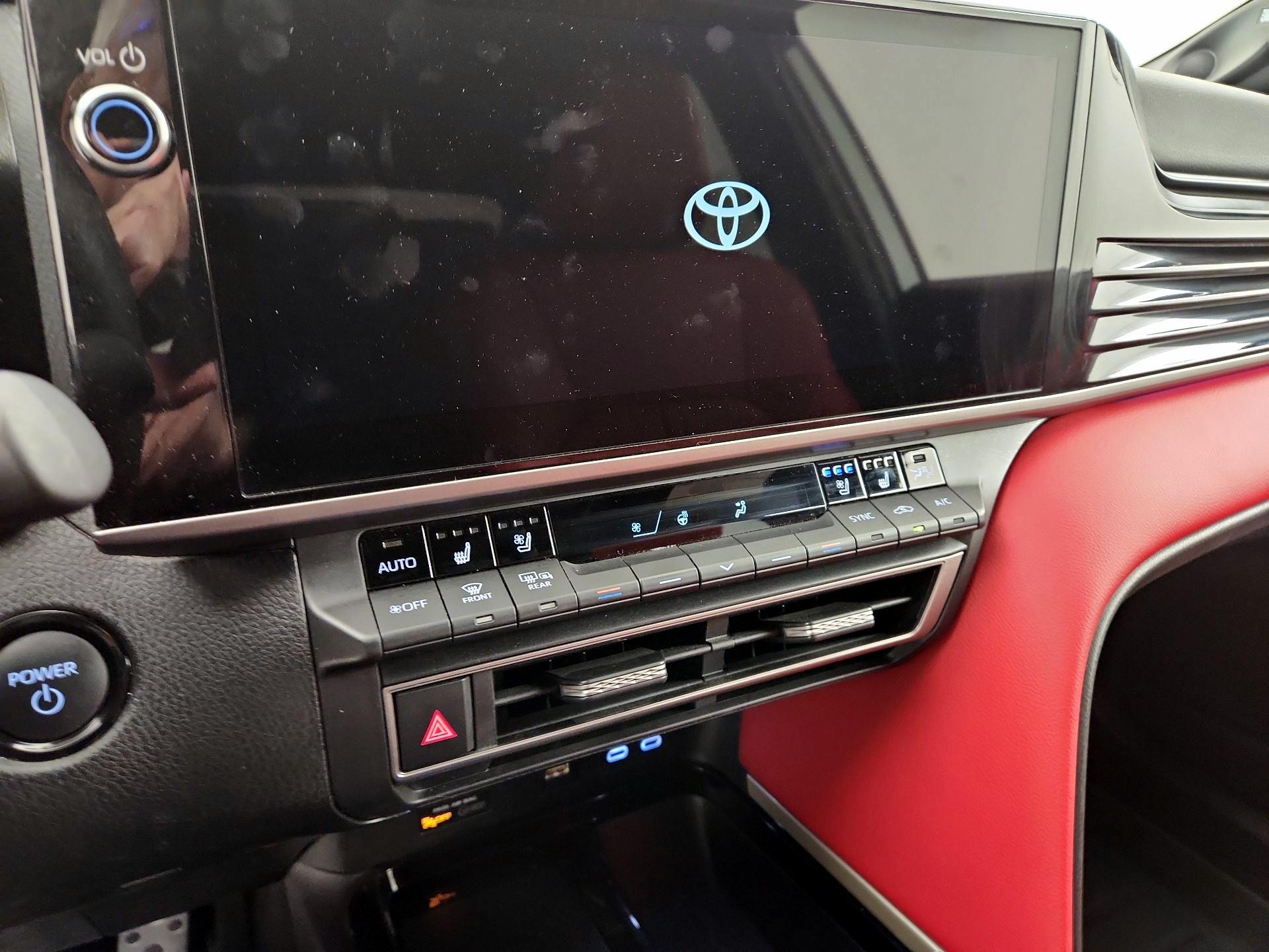 Thumbnail: 2025 Toyota Camry - 16