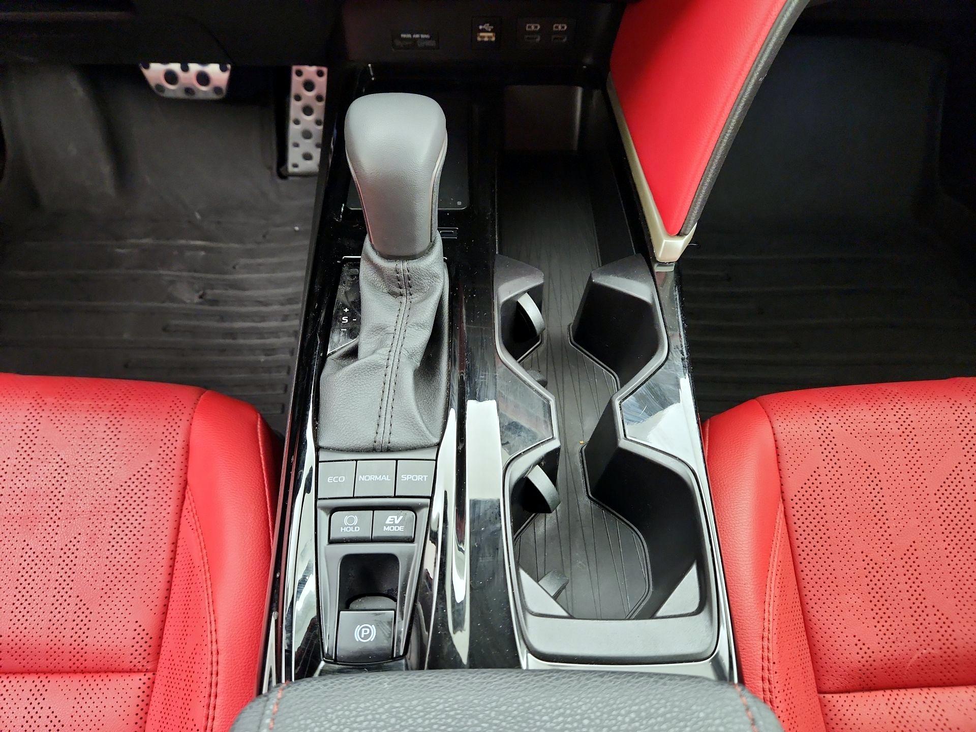 Thumbnail: 2025 Toyota Camry - 17