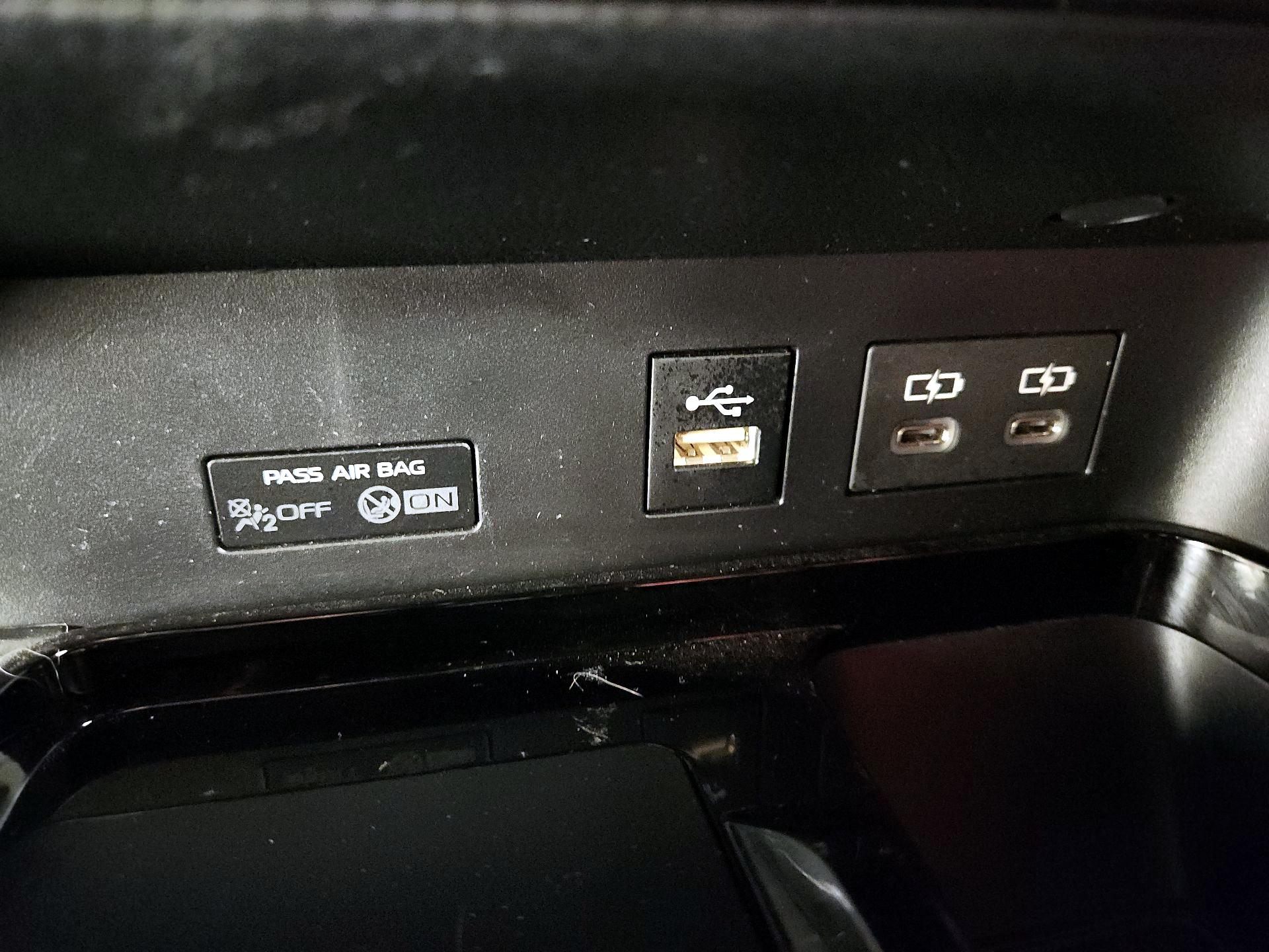 Thumbnail: 2025 Toyota Camry - 18