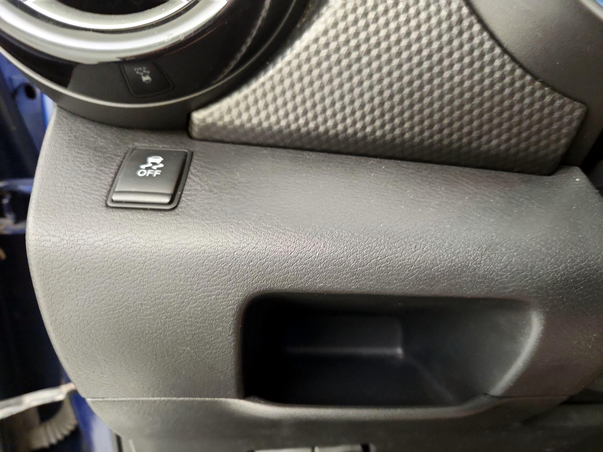 Thumbnail: 2018 Nissan Kicks - 13