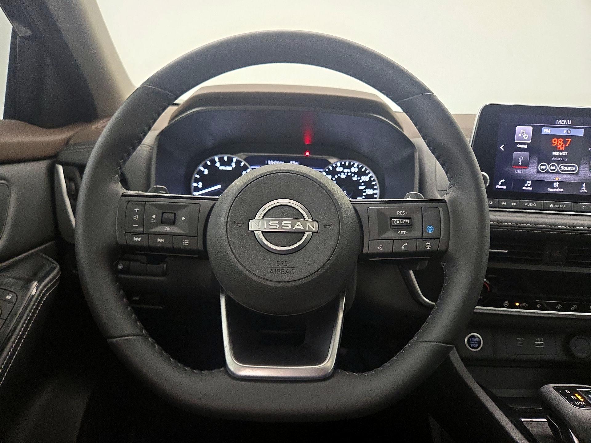 Thumbnail: 2023 Nissan Rogue - 10