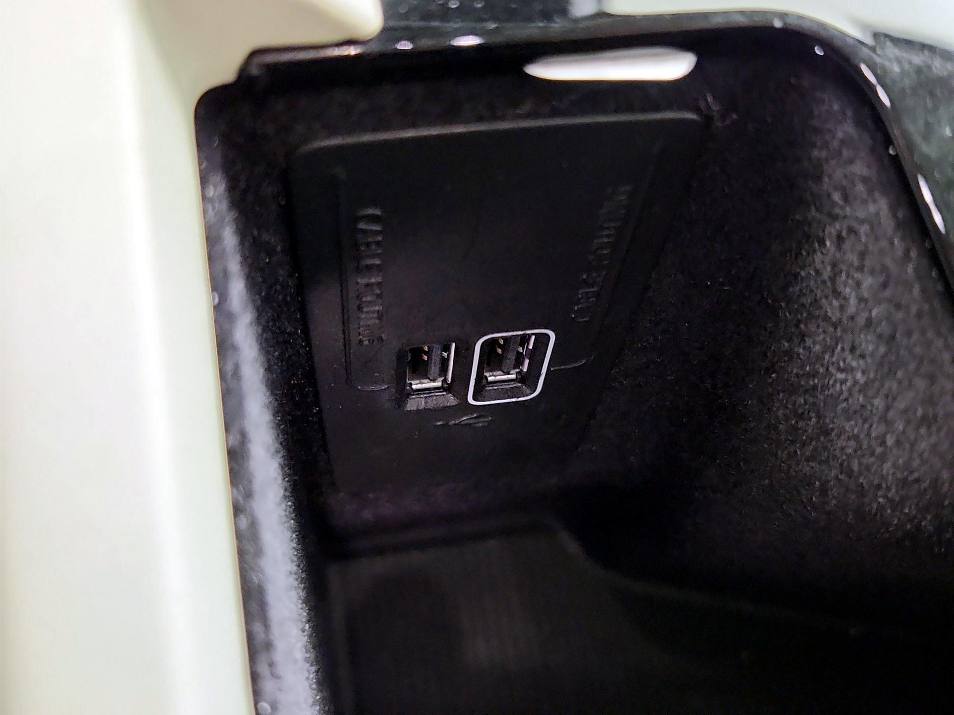 Thumbnail: 2022 Volvo S60 - 19