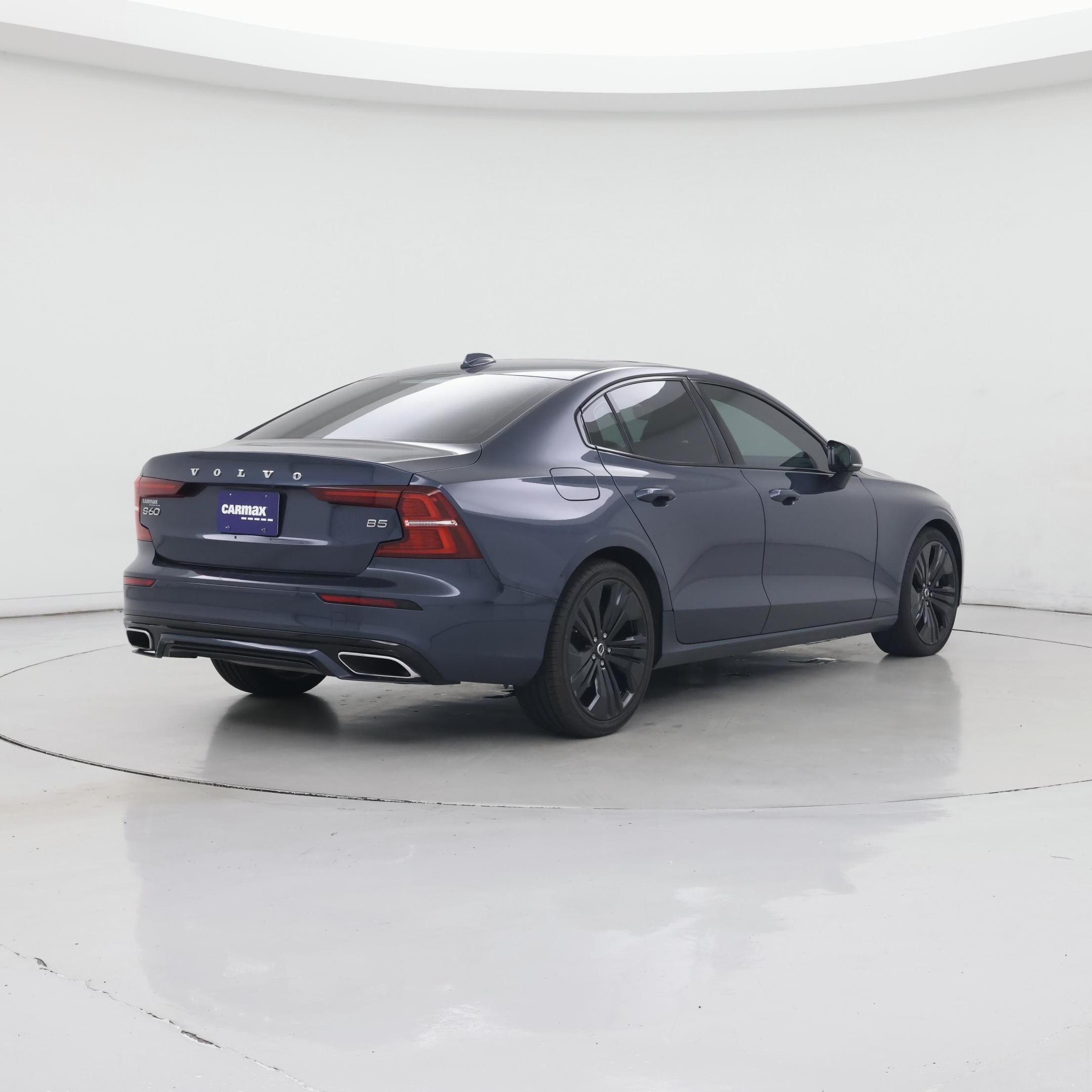Thumbnail: 2022 Volvo S60 - 8