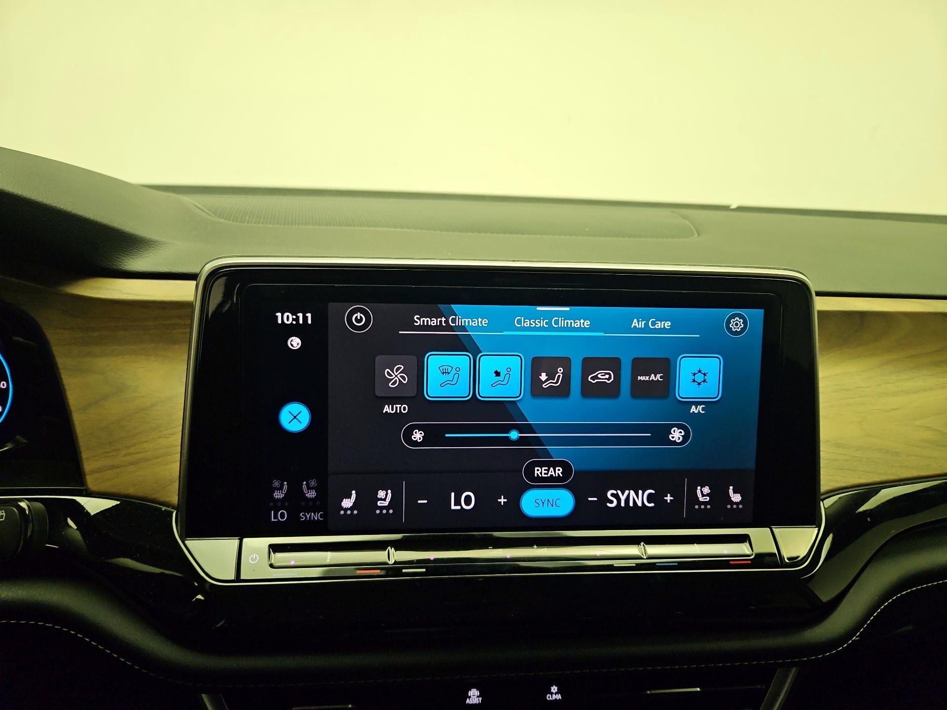 Thumbnail: 2024 Volkswagen Atlas - 15