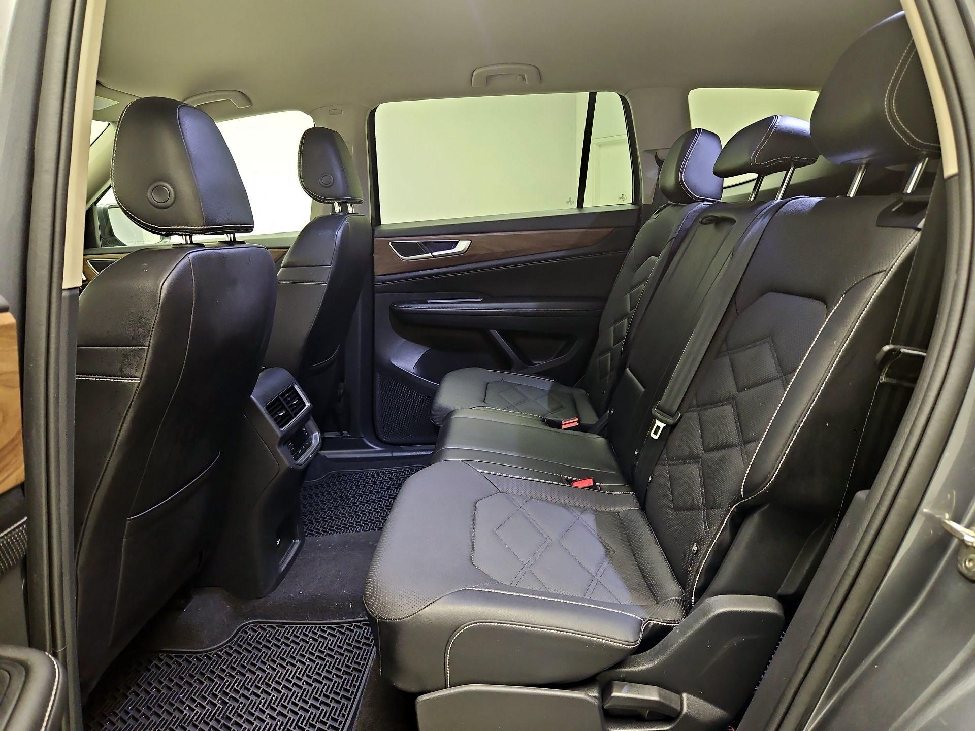 Thumbnail: 2024 Volkswagen Atlas - 17