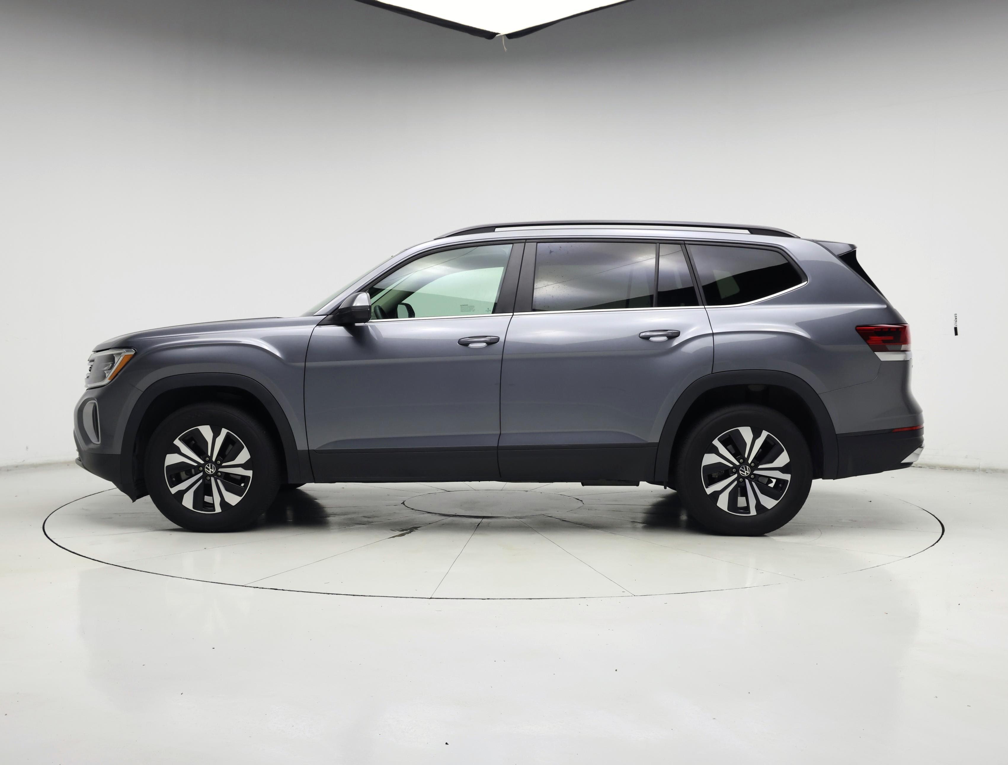 Thumbnail: 2024 Volkswagen Atlas - 3