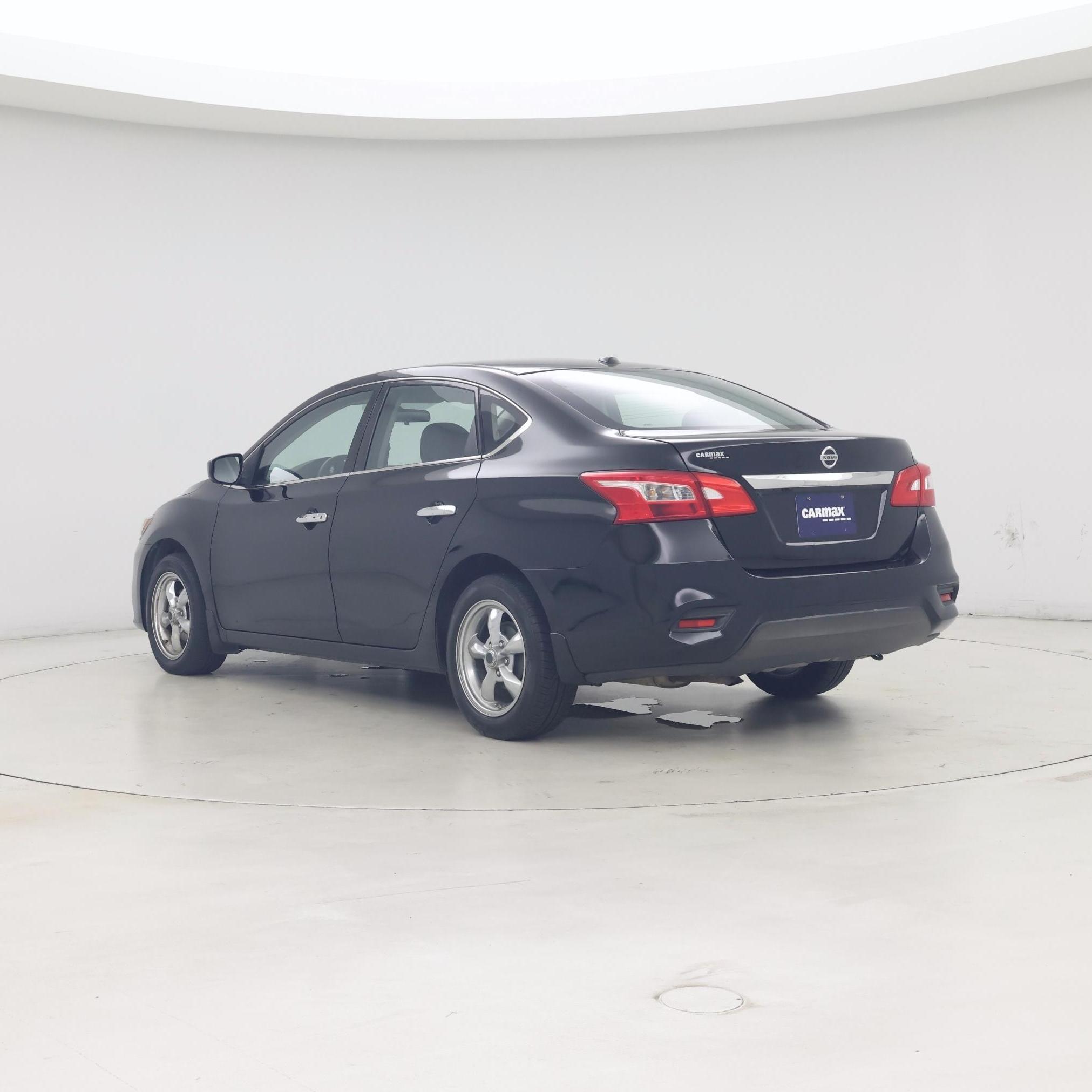 Thumbnail: 2016 Nissan Sentra - 2
