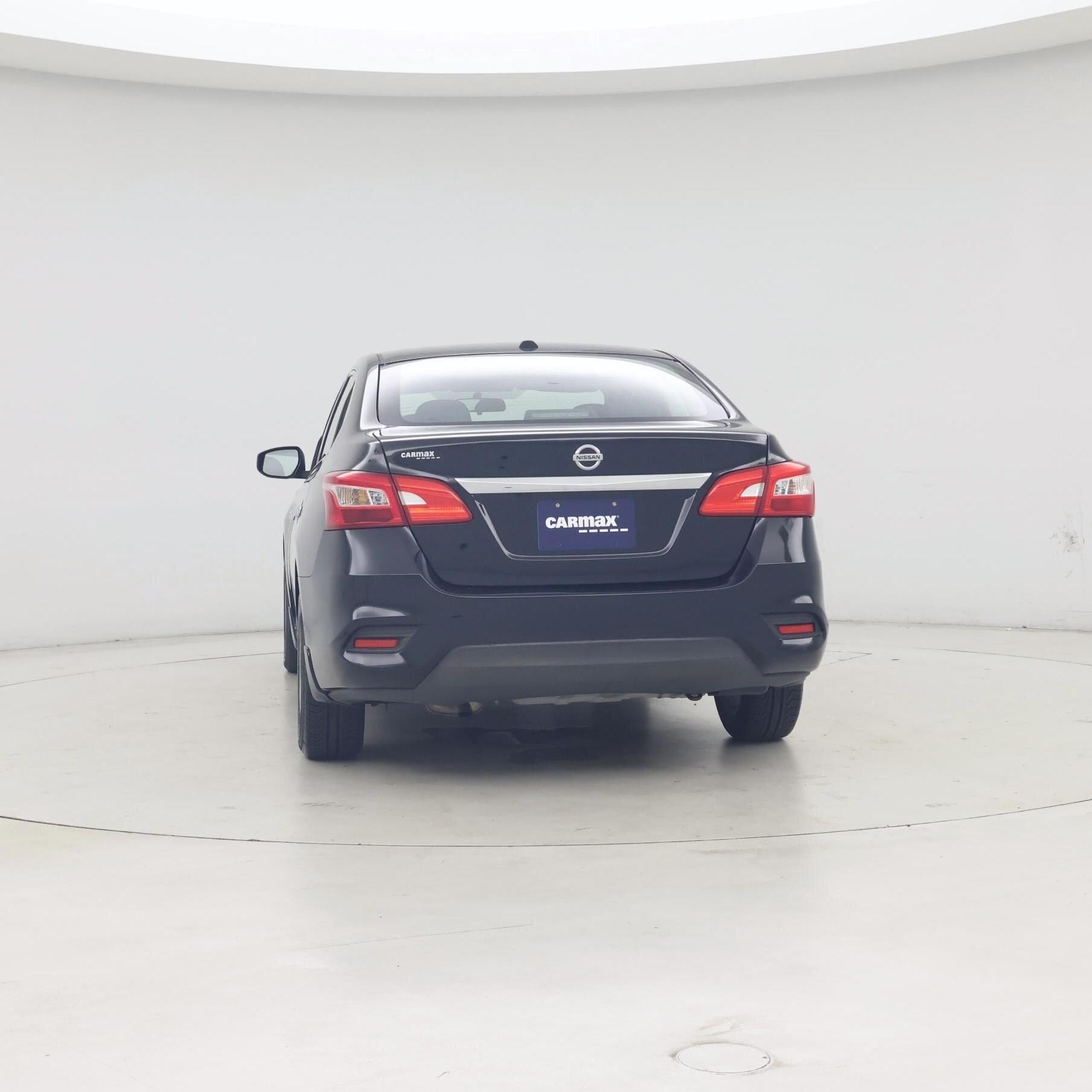 Thumbnail: 2016 Nissan Sentra - 6