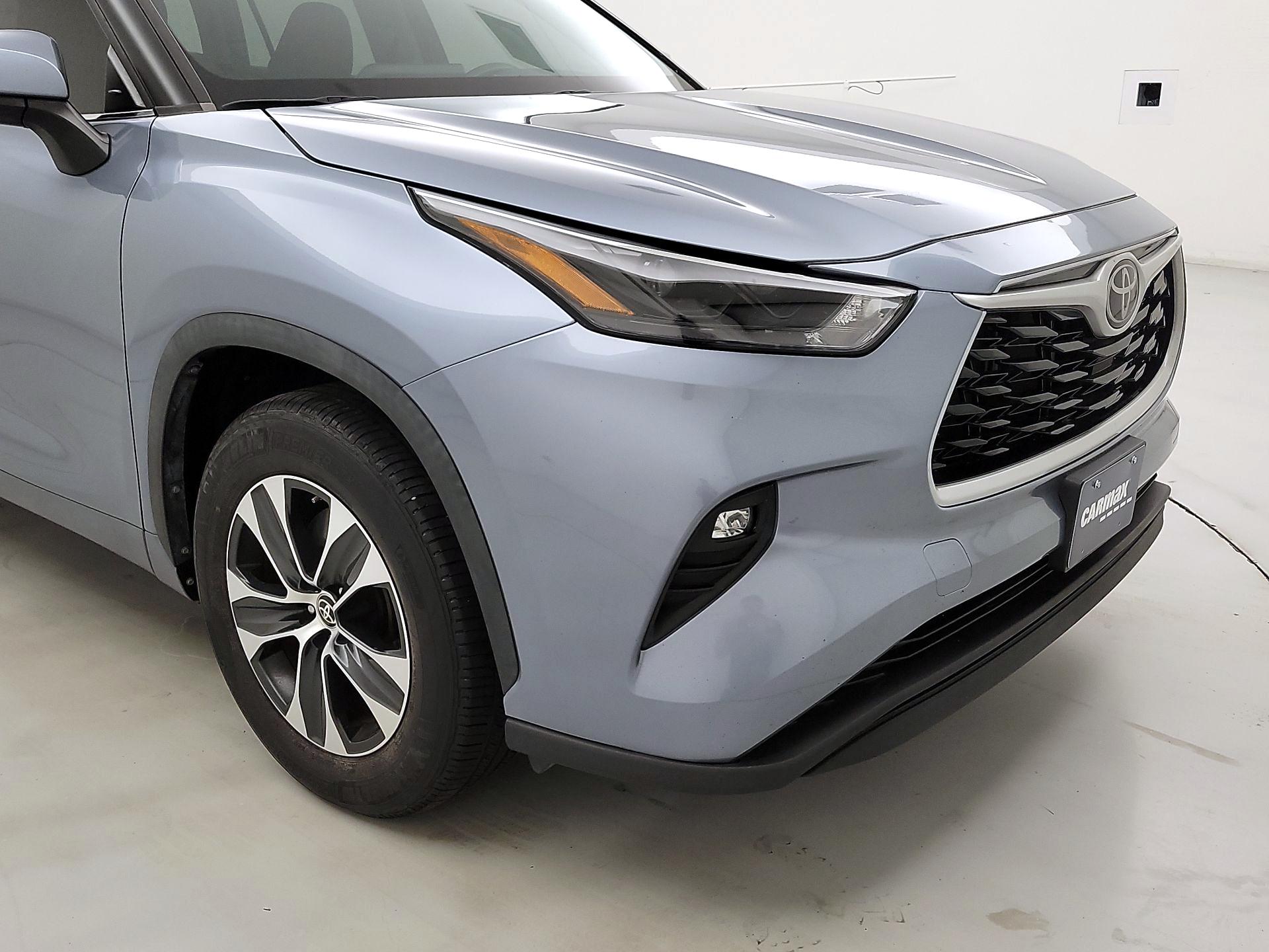 Thumbnail: 2023 Toyota Highlander - 1