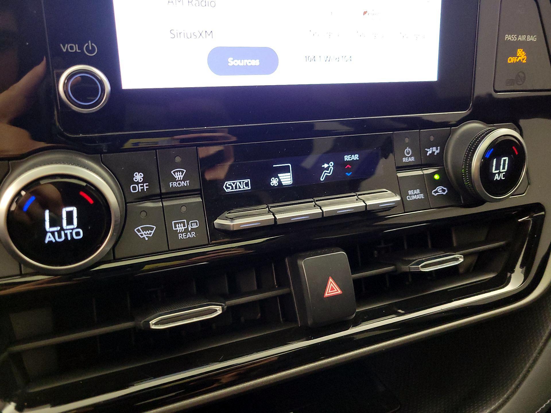 Thumbnail: 2023 Toyota Highlander - 14