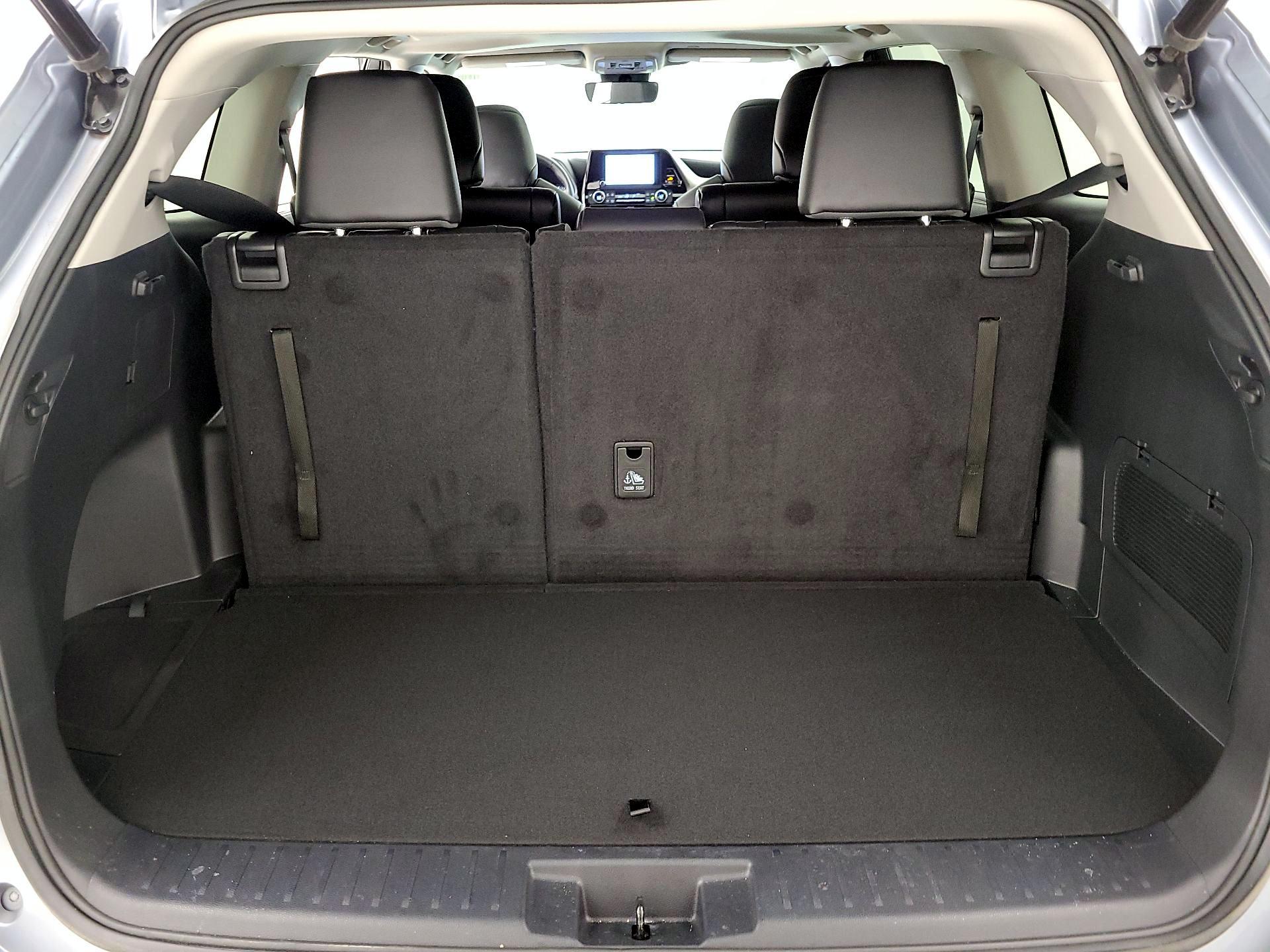 Thumbnail: 2023 Toyota Highlander - 20