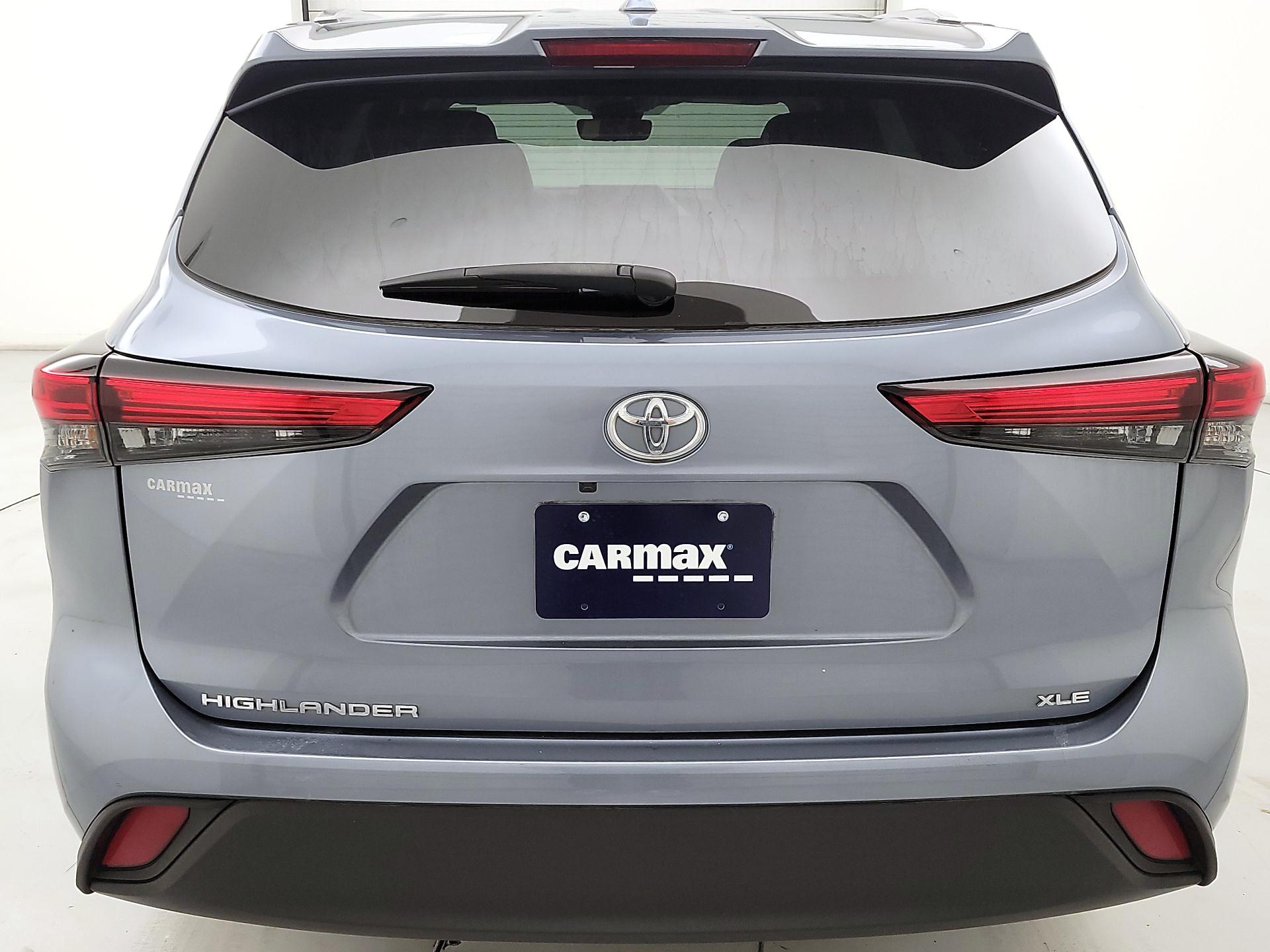 Thumbnail: 2023 Toyota Highlander - 6