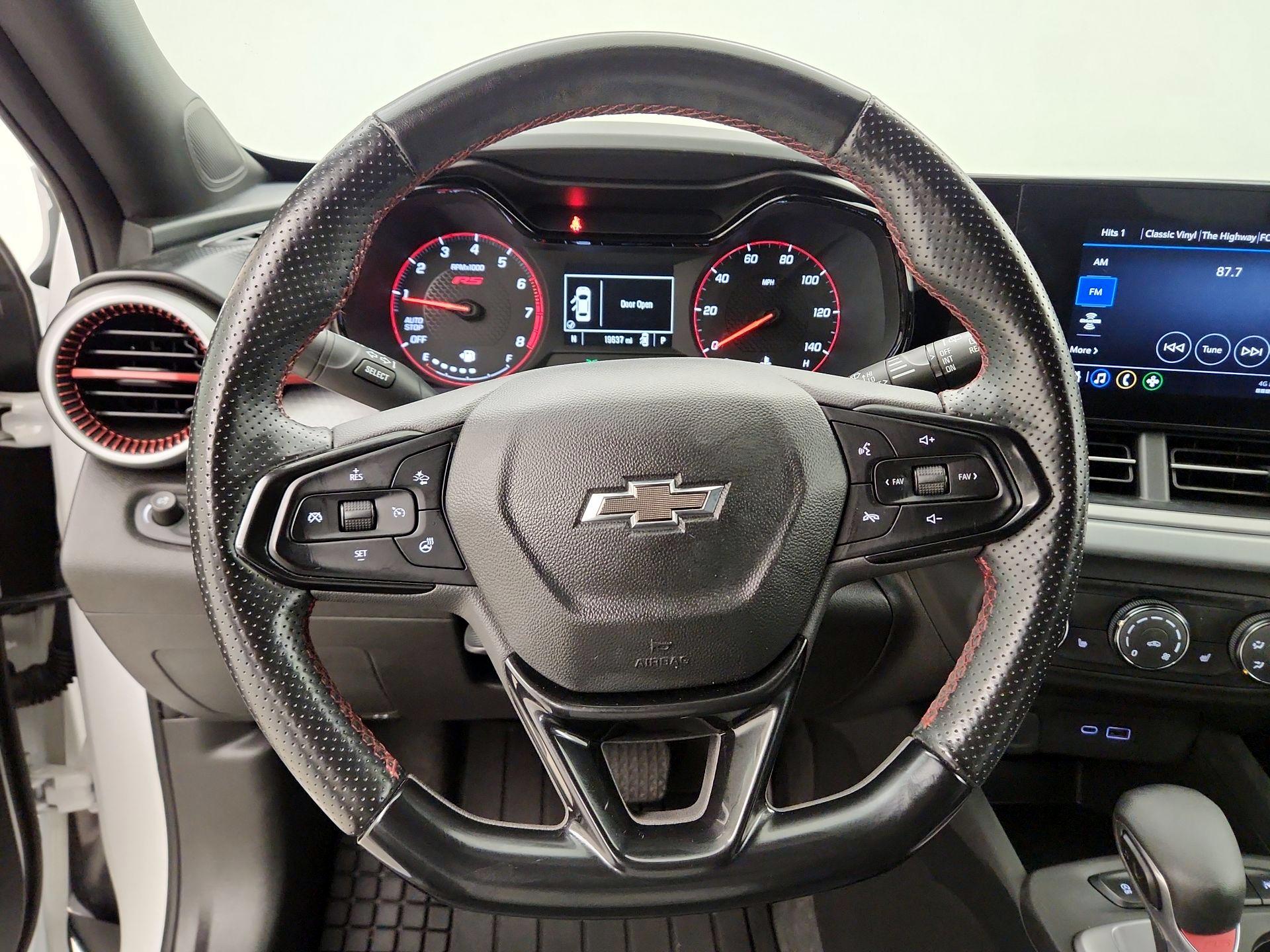 Thumbnail: 2025 Chevrolet Trax - 10