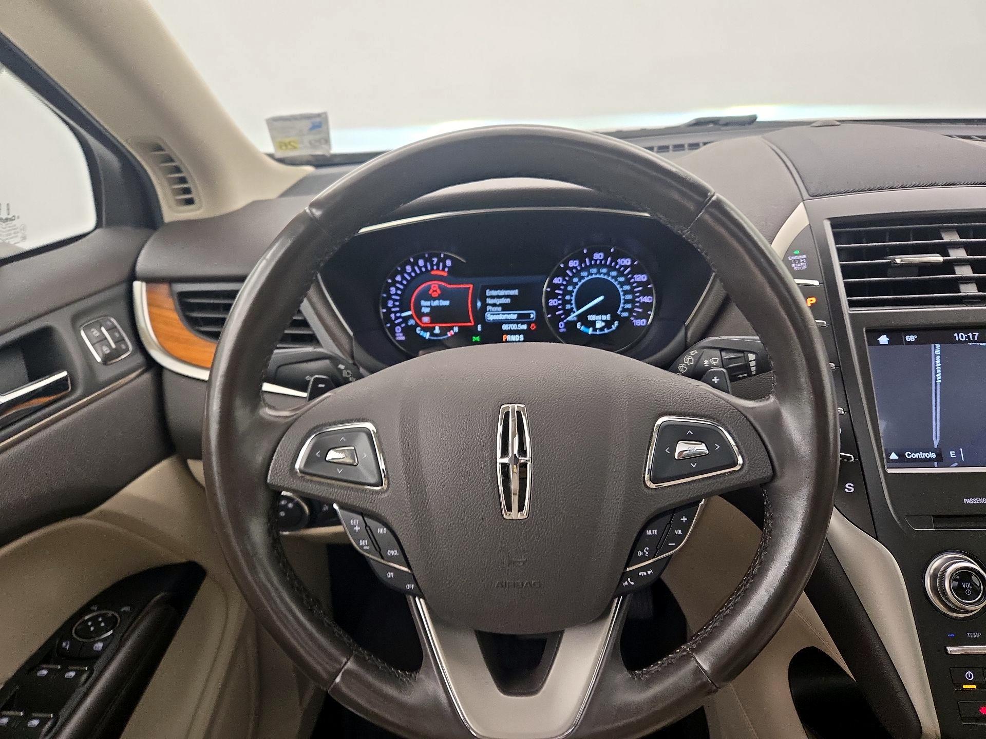 Thumbnail: 2019 Lincoln MKC - 10