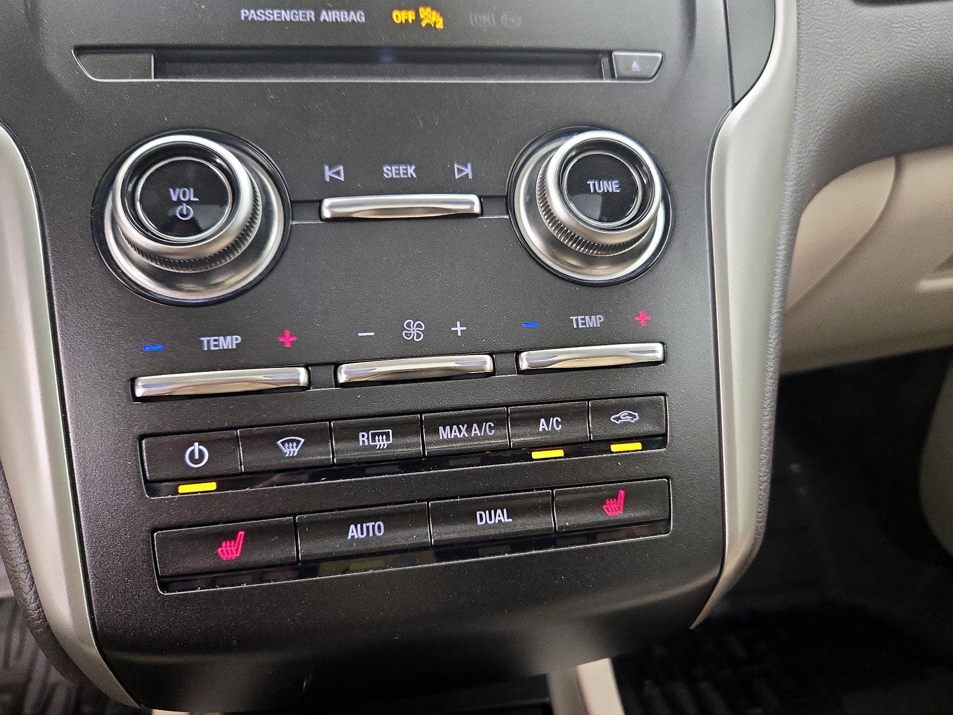 Thumbnail: 2019 Lincoln MKC - 17