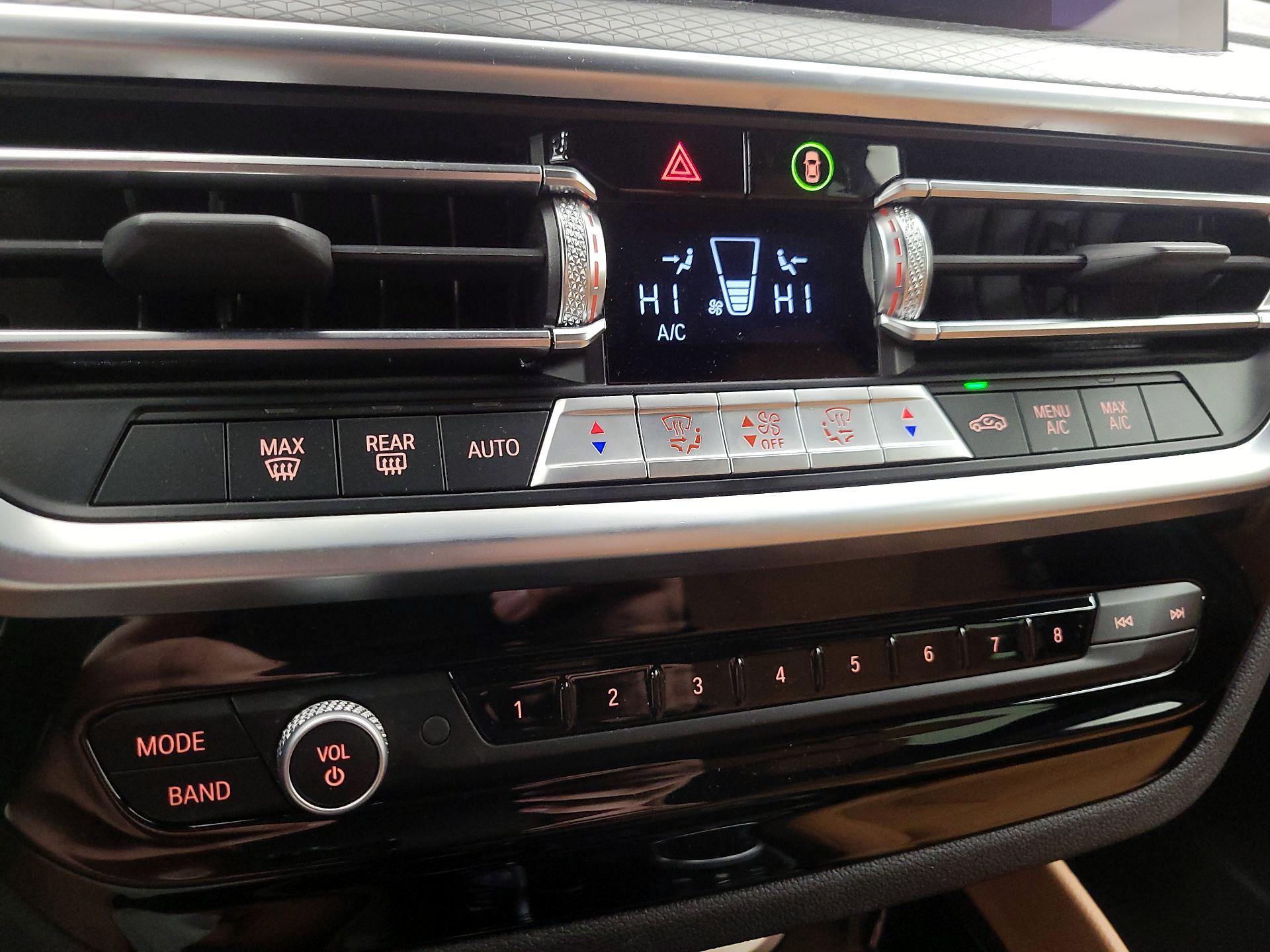 Thumbnail: 2024 BMW X4 - 15