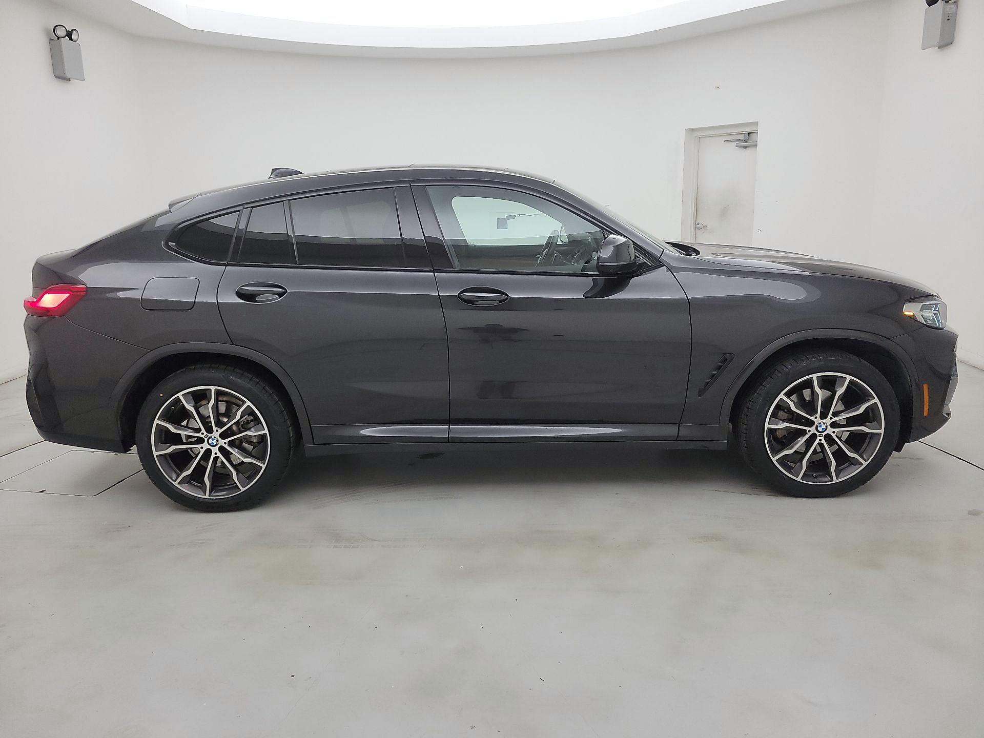 Thumbnail: 2024 BMW X4 - 4