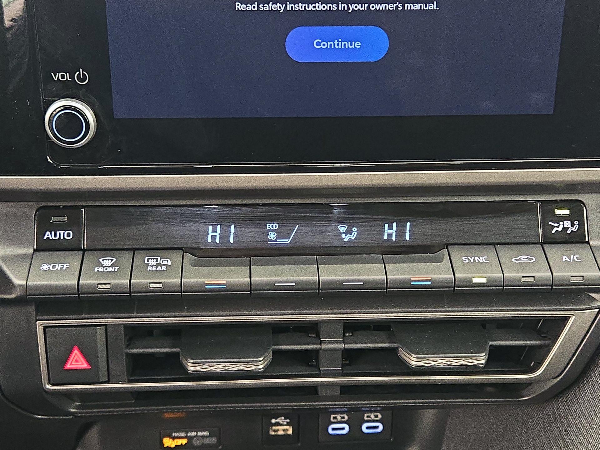 Thumbnail: 2025 Toyota Camry - 16